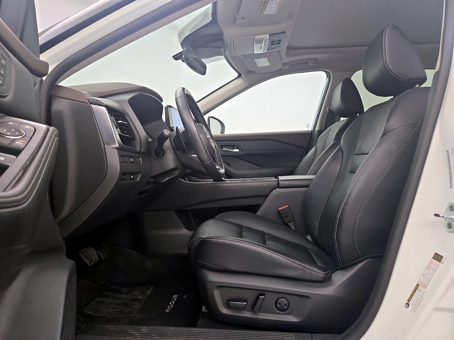 Thumbnail: 2023 Nissan Rogue - 11