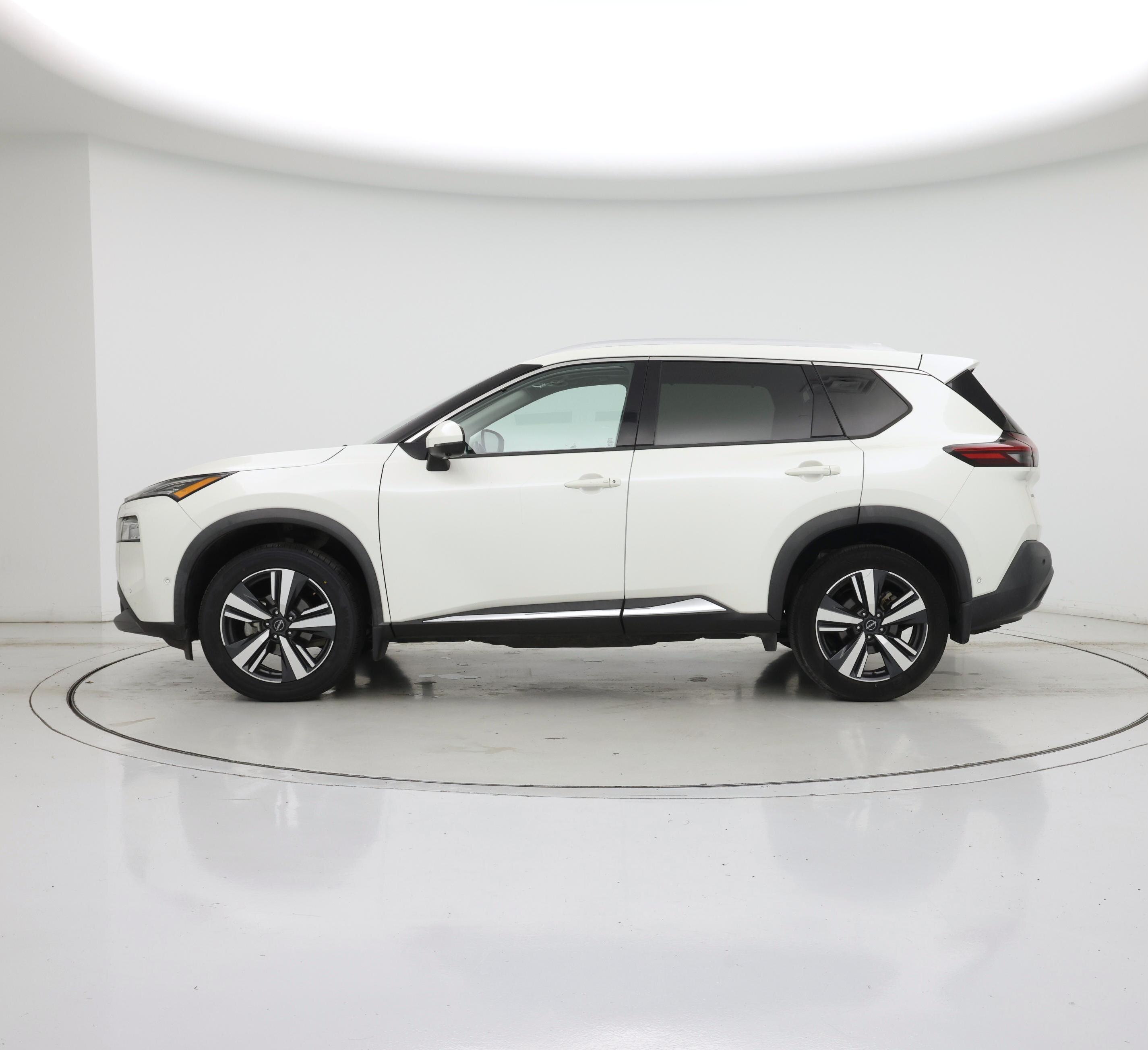 Thumbnail: 2023 Nissan Rogue - 3