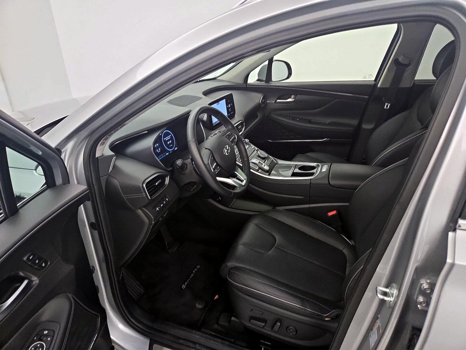 2023 Hyundai Santa Fe Limited HEV - Photo 10