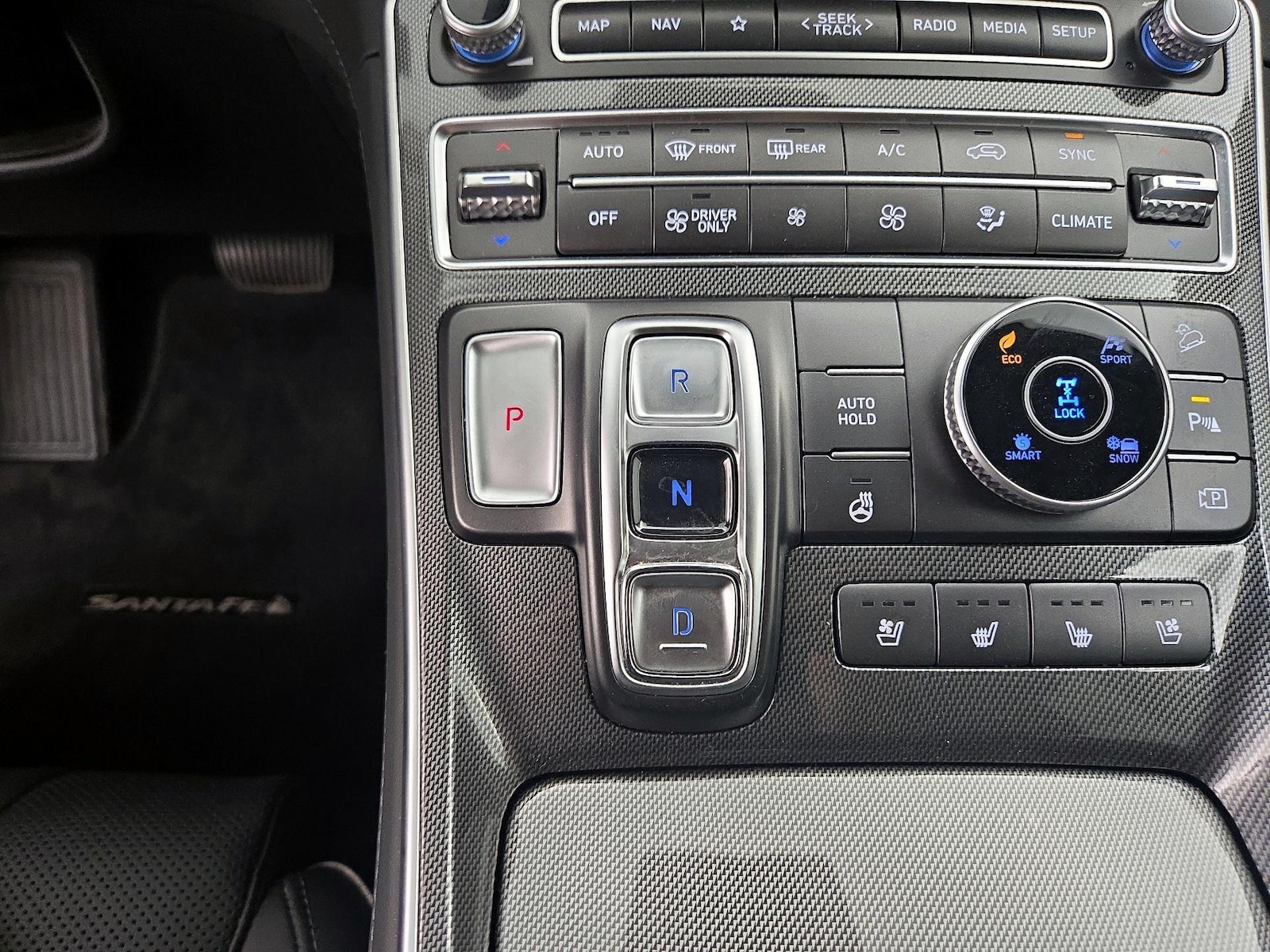 2023 Hyundai Santa Fe Limited HEV - Photo 17