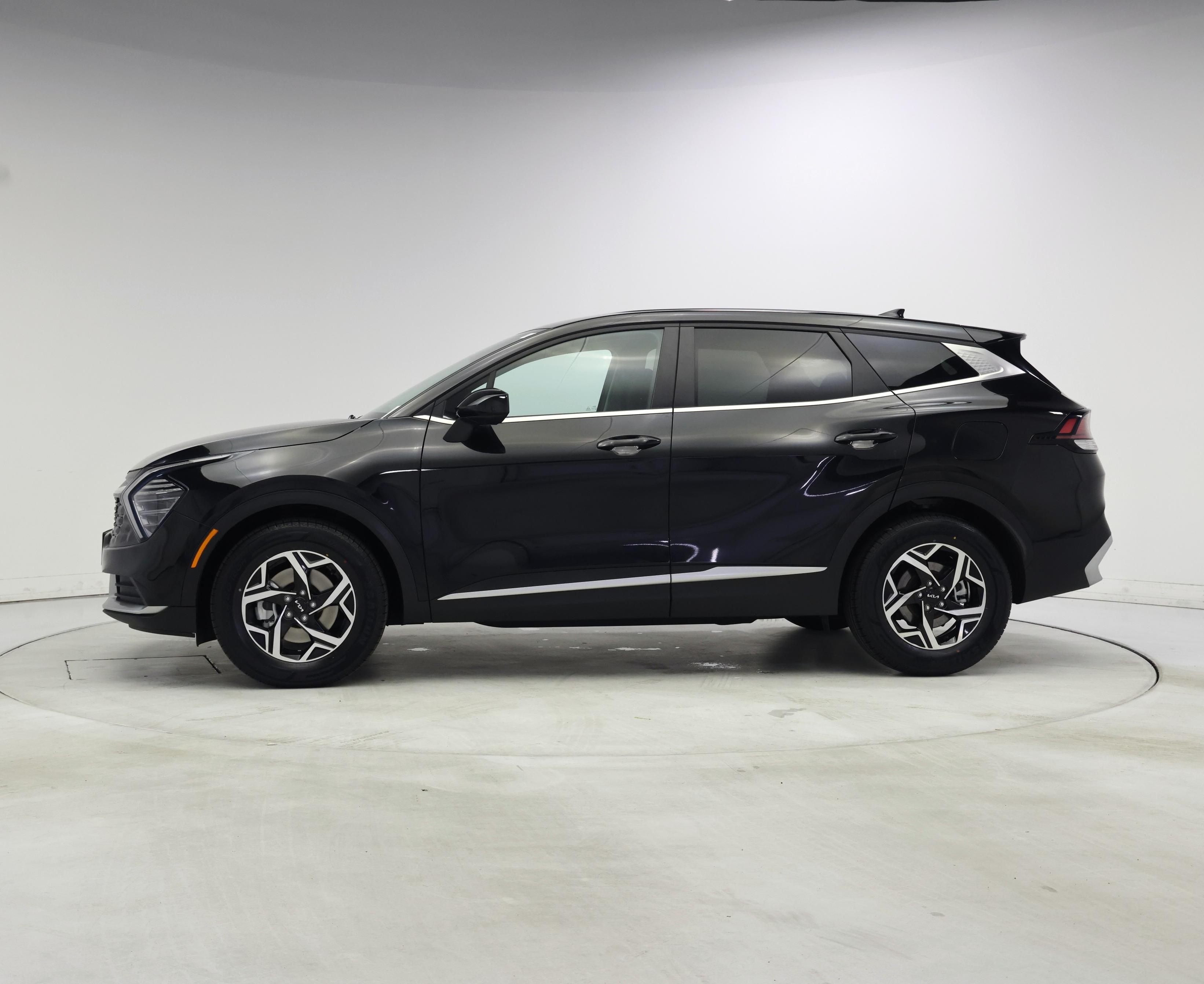 Thumbnail: 2024 Kia Sportage - 3