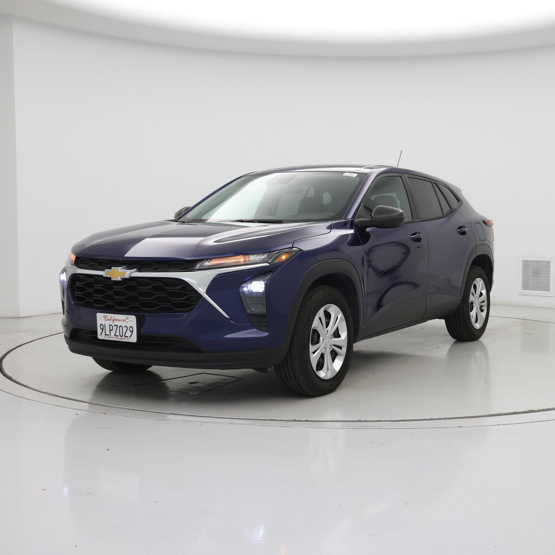 Thumbnail: 2024 Chevrolet Trax - 4