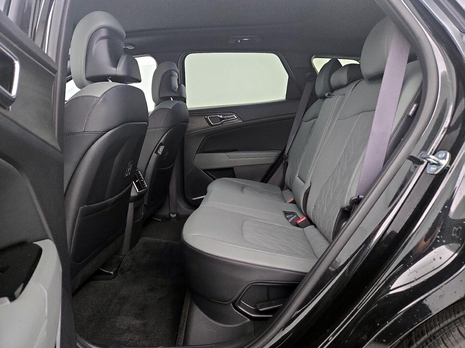Thumbnail: 2025 Kia Sportage - 19