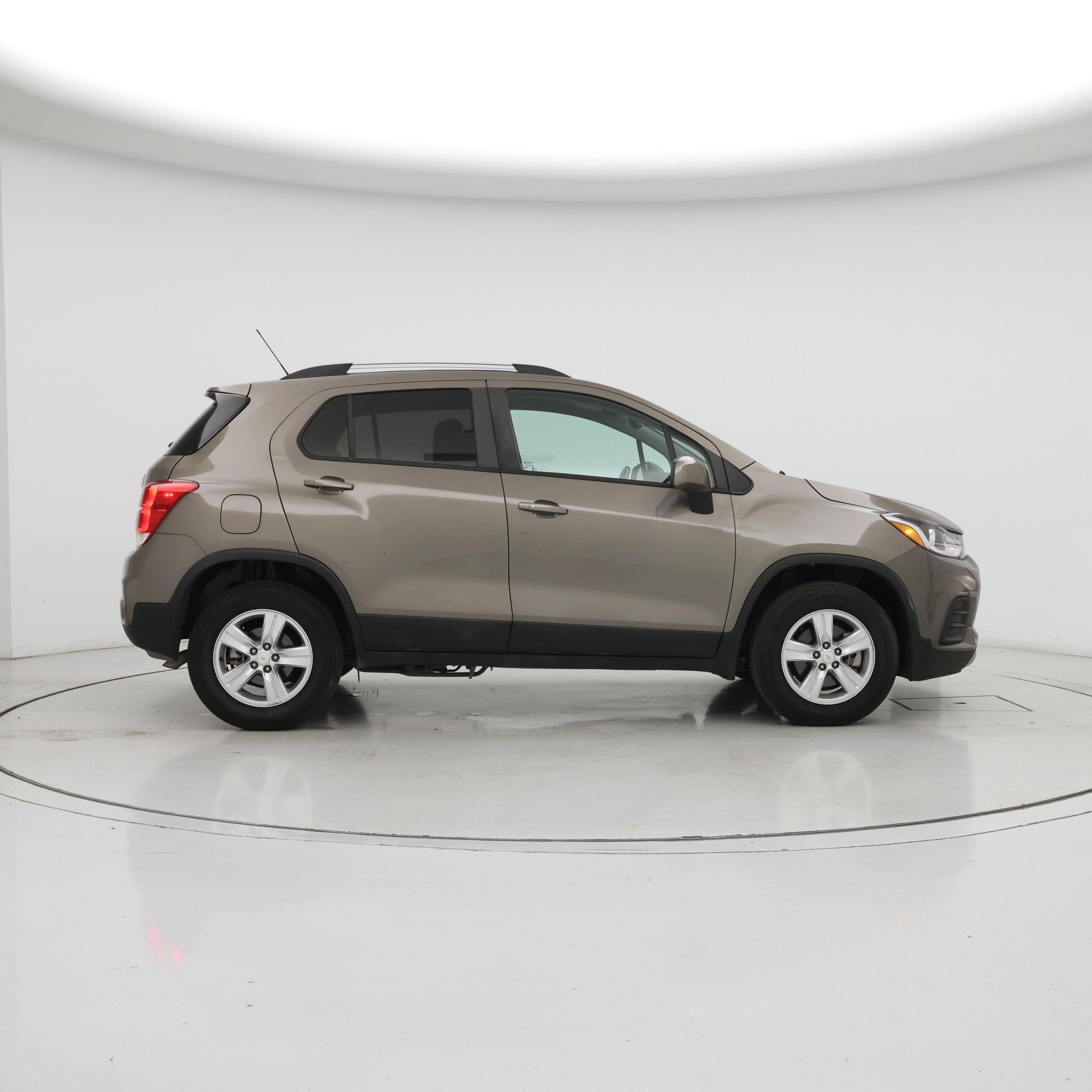 Thumbnail: 2022 Chevrolet Trax - 7