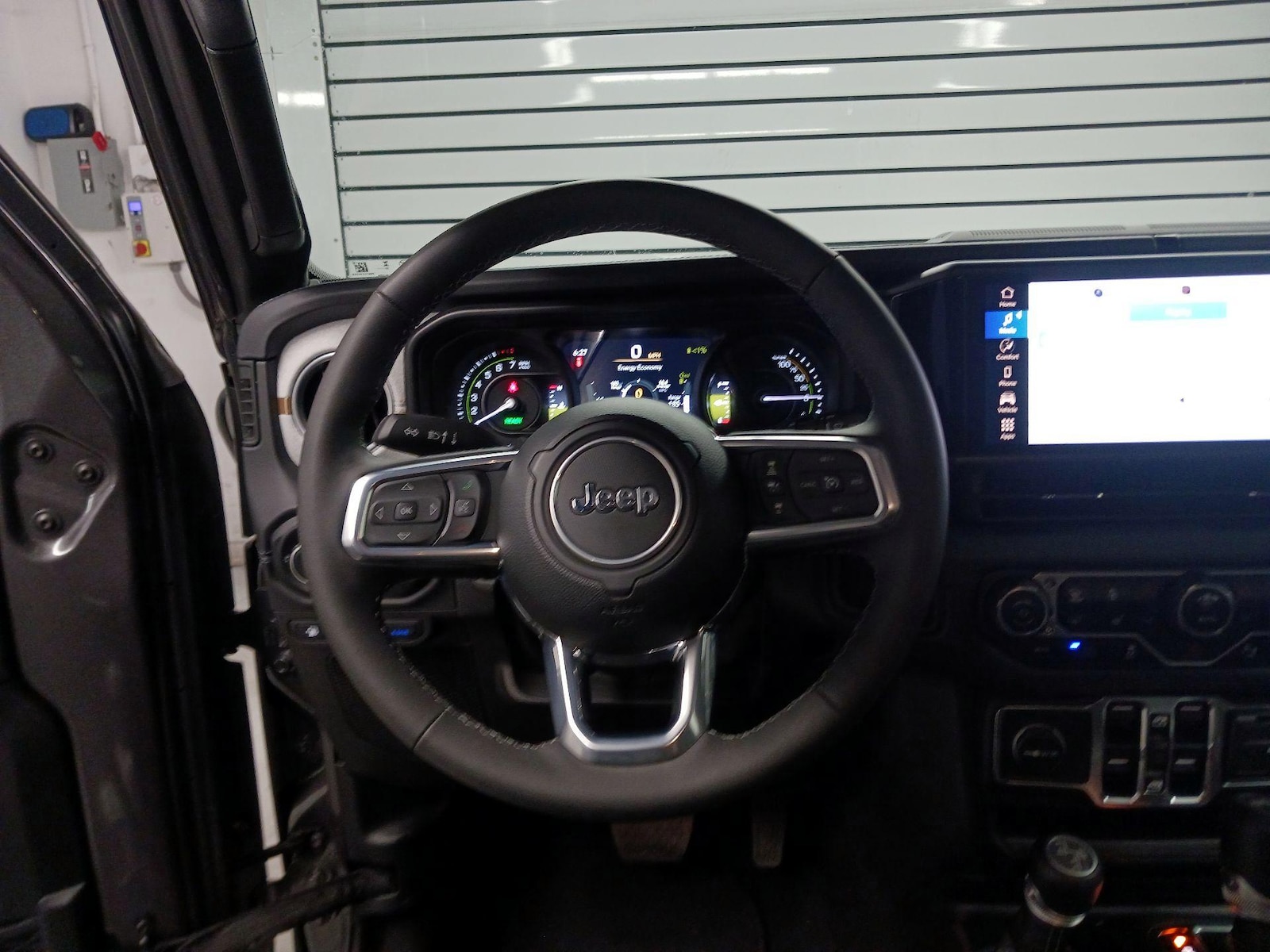 2025 Jeep Wrangler 4xe Sahara 4XE - Photo 11