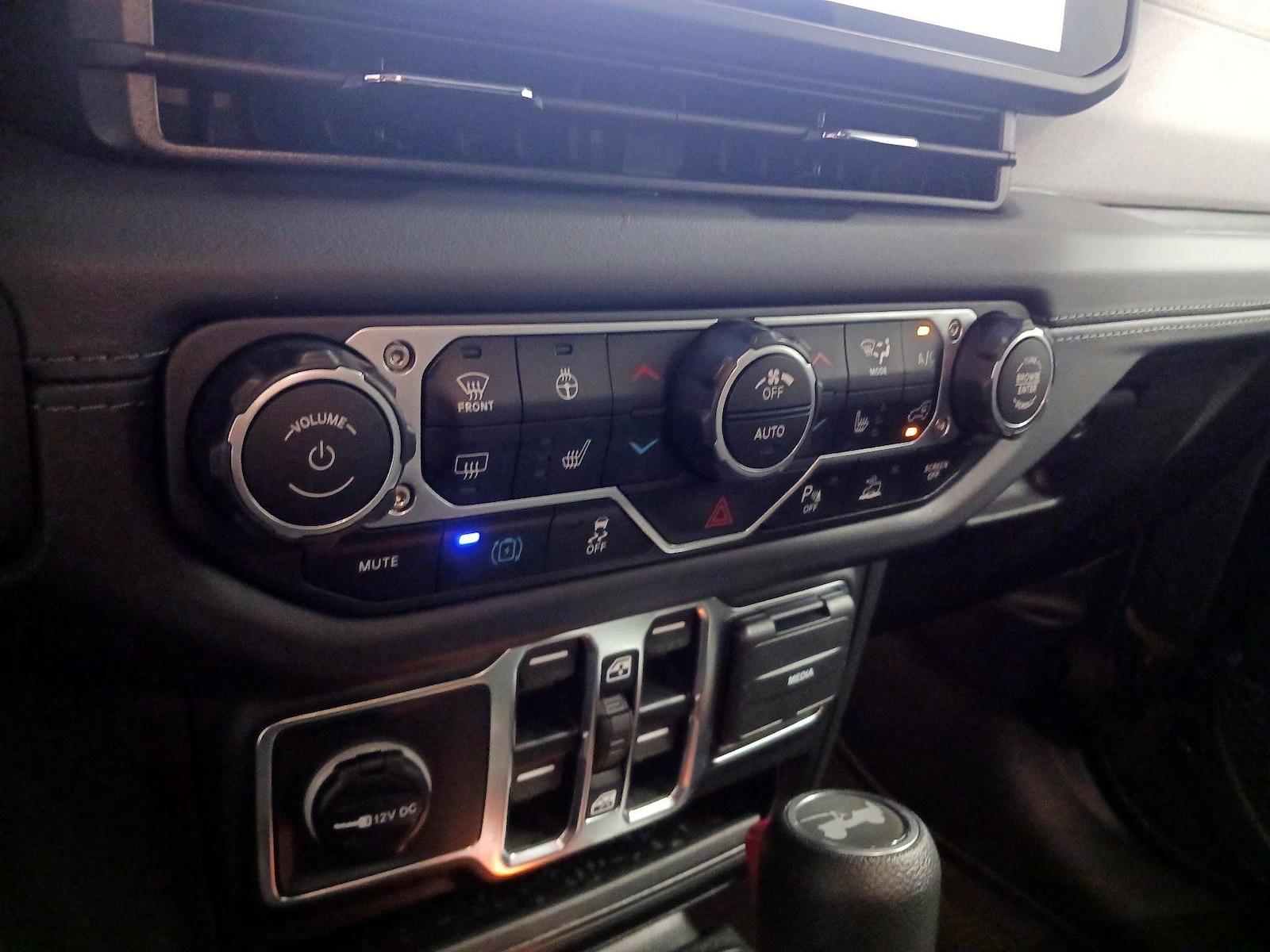 2025 Jeep Wrangler 4xe Sahara 4XE - Photo 15