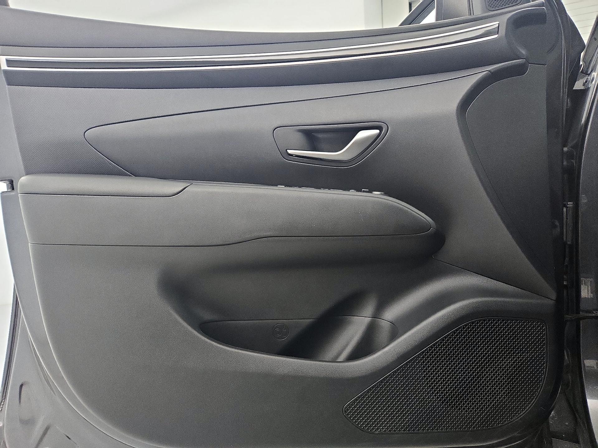 Thumbnail: 2023 Hyundai Tucson - 12