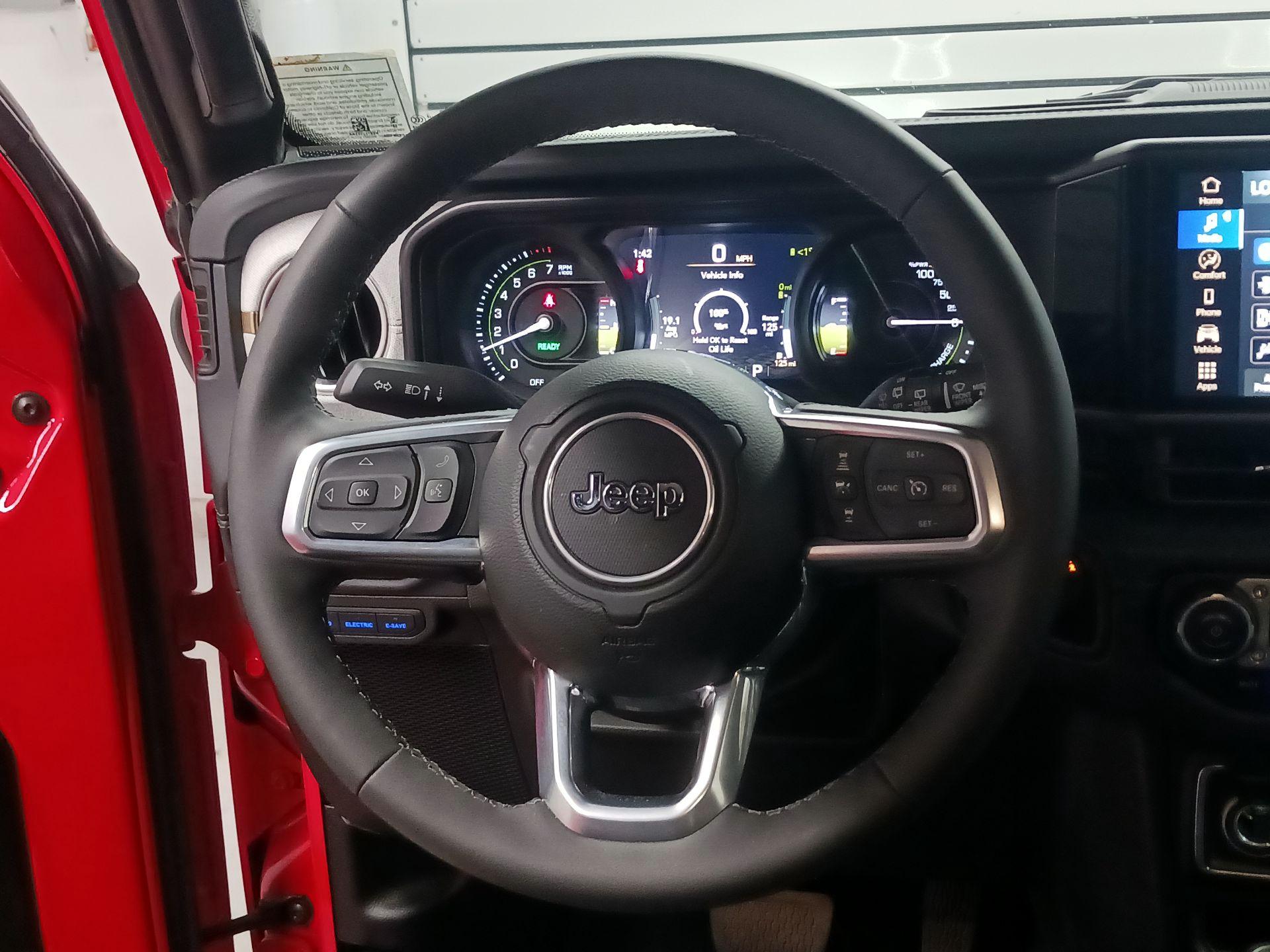 Thumbnail: 2025 Jeep Wrangler - 10