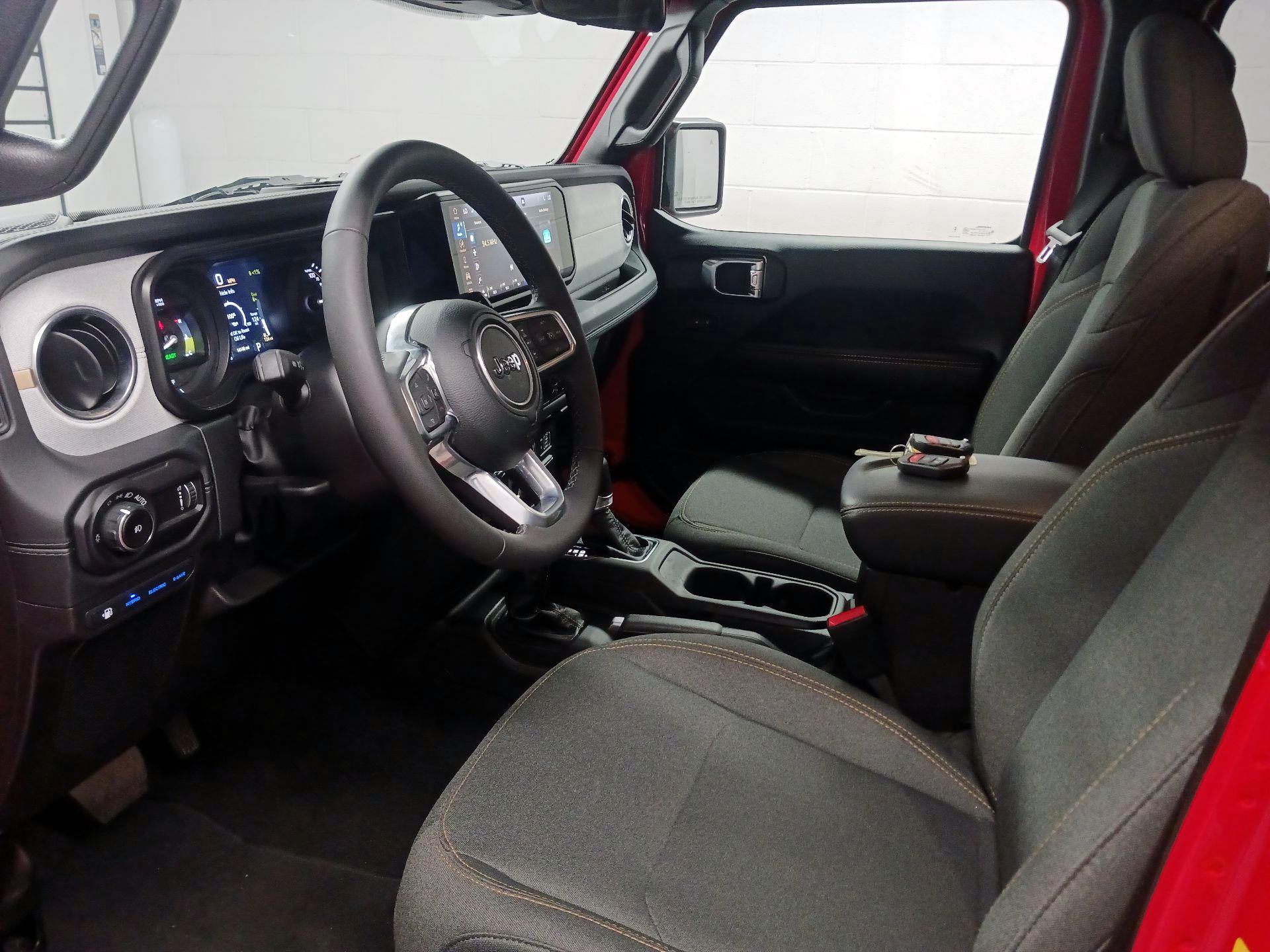 Thumbnail: 2025 Jeep Wrangler - 11