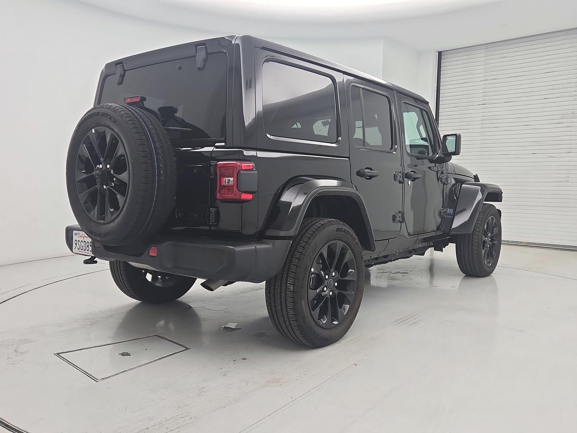 Thumbnail: 2025 Jeep Wrangler - 5