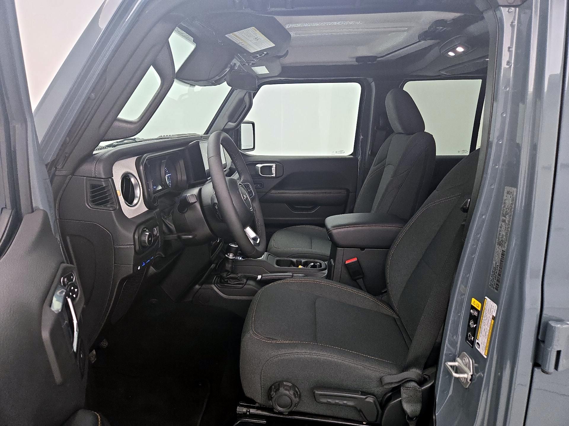 Thumbnail: 2025 Jeep Wrangler - 11