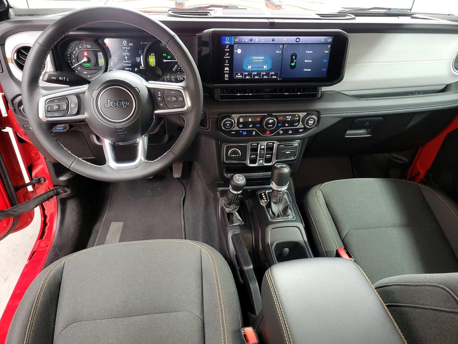 2025 Jeep Wrangler 4xe Sahara 4XE - Photo 10