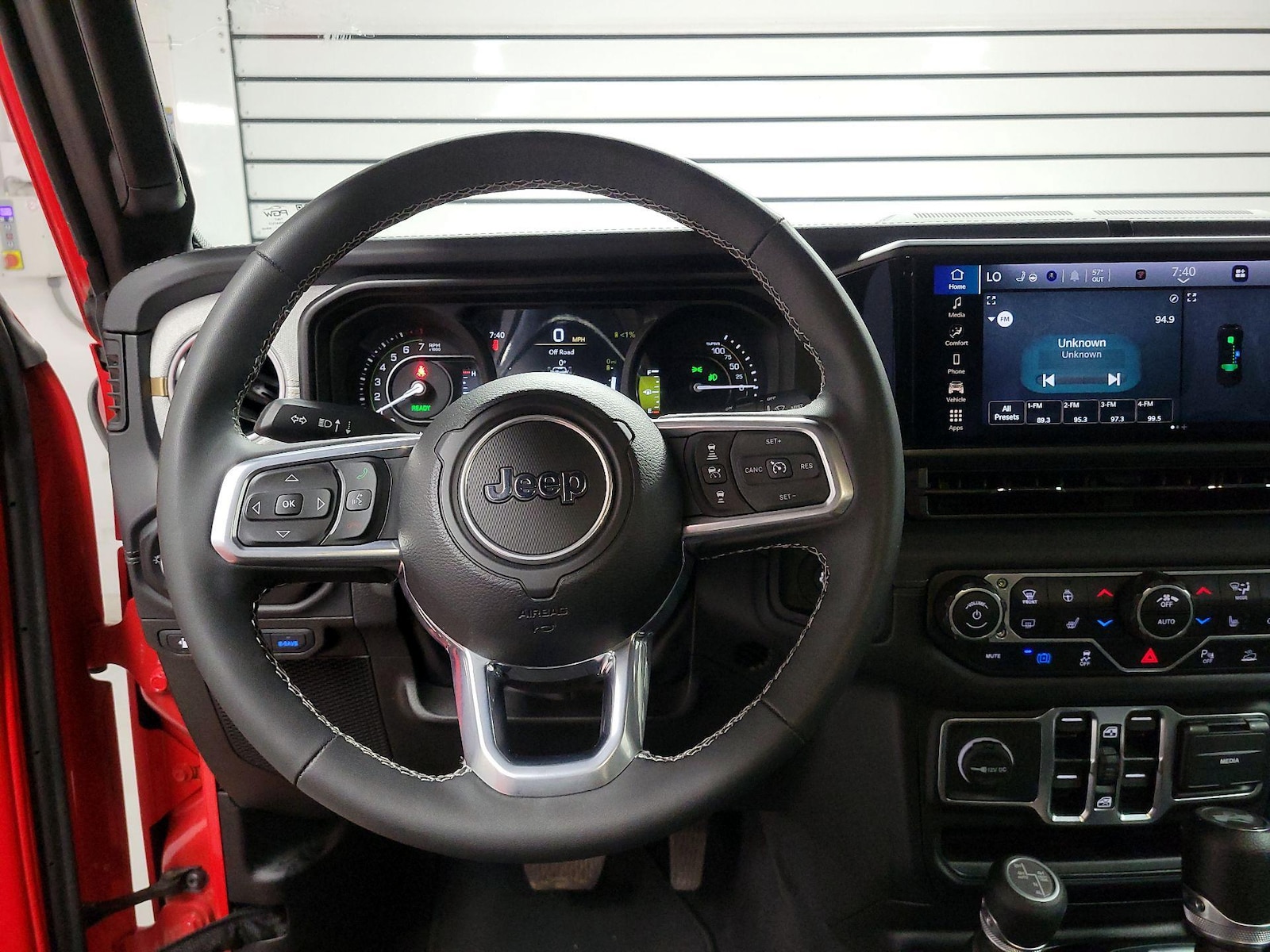 2025 Jeep Wrangler 4xe Sahara 4XE - Photo 11
