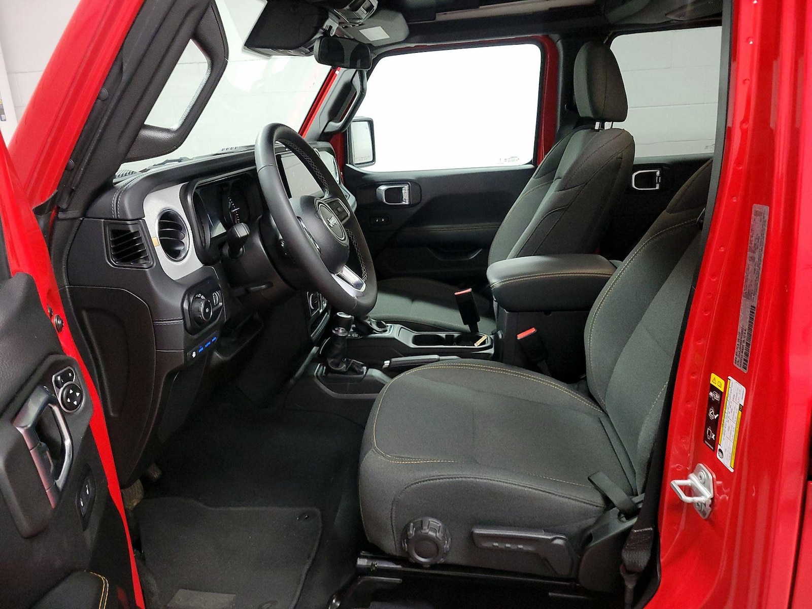 2025 Jeep Wrangler 4xe Sahara 4XE - Photo 12