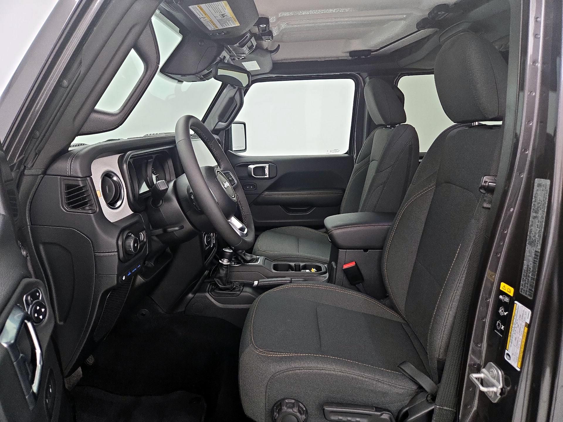 Thumbnail: 2025 Jeep Wrangler - 11