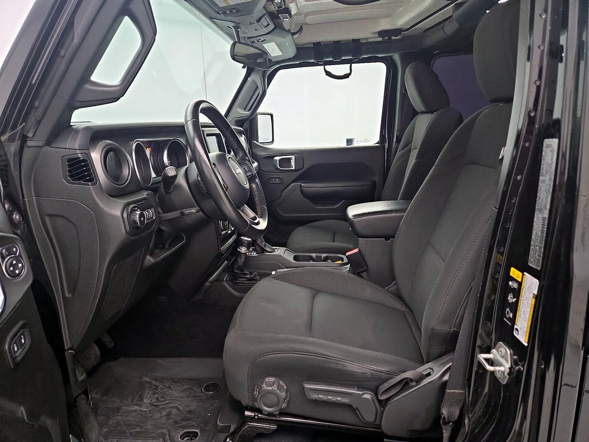 Thumbnail: 2022 Jeep Wrangler - 9