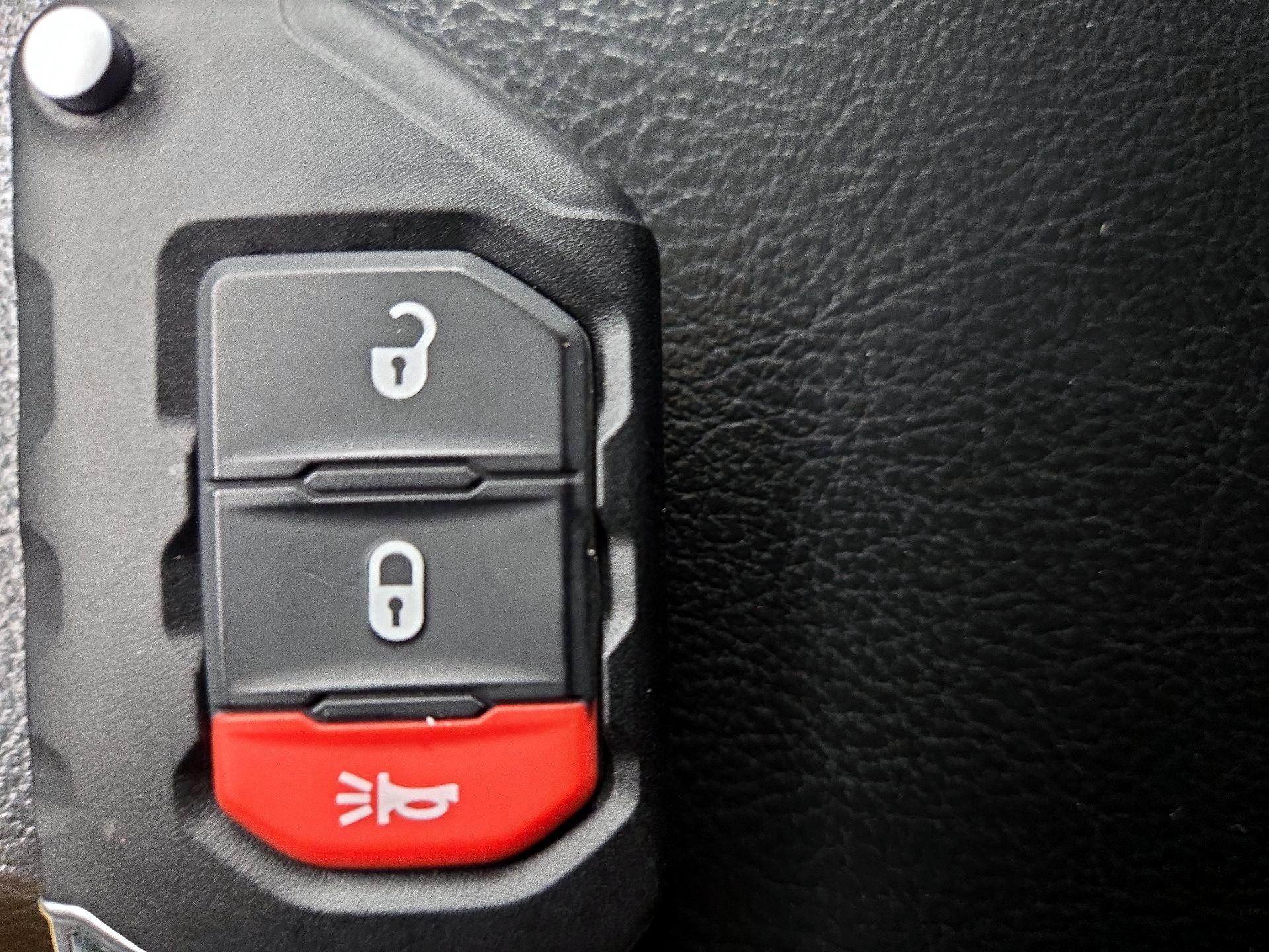 Thumbnail: 2022 Jeep Wrangler - 20