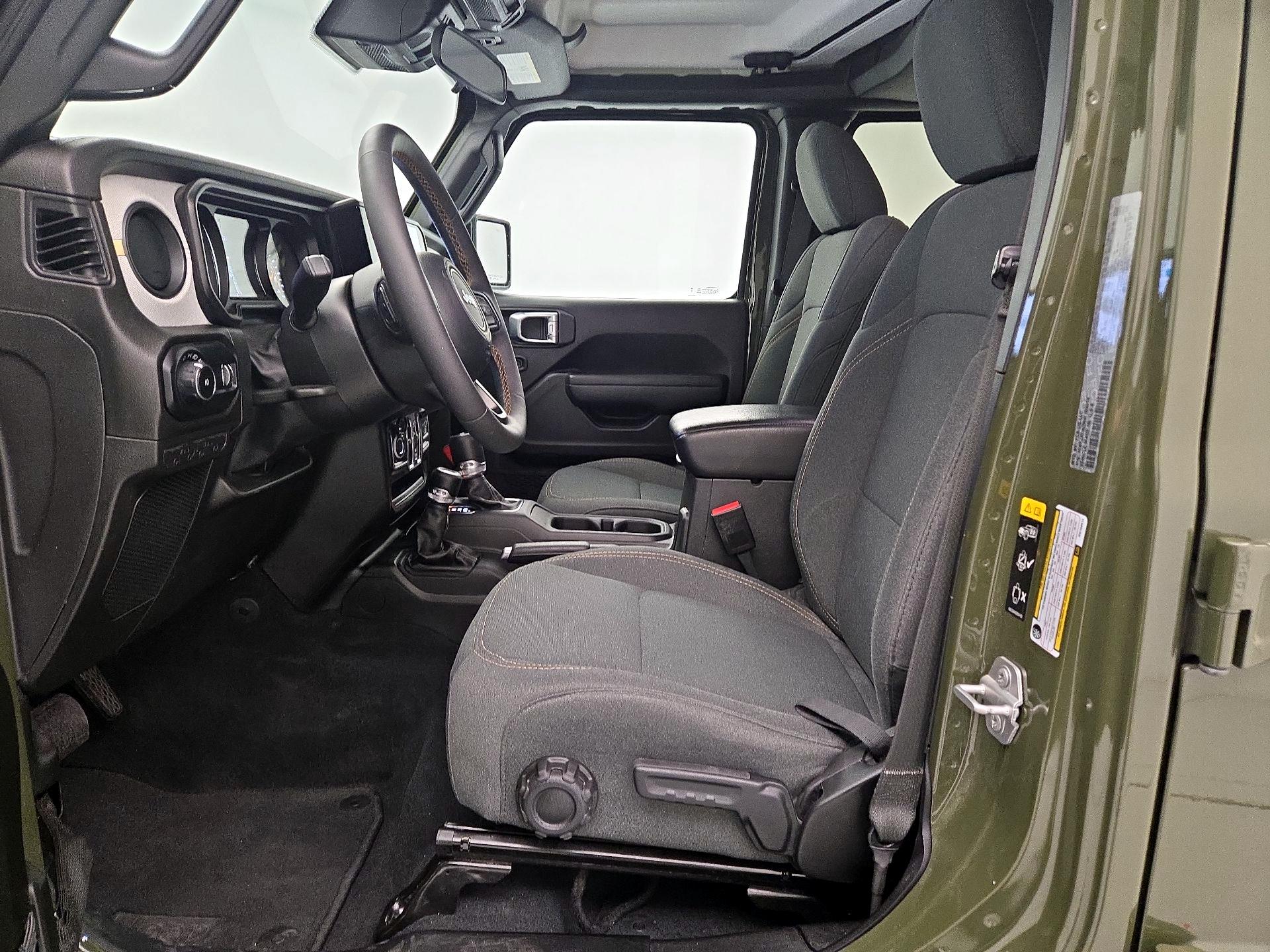 Thumbnail: 2024 Jeep Wrangler - 9