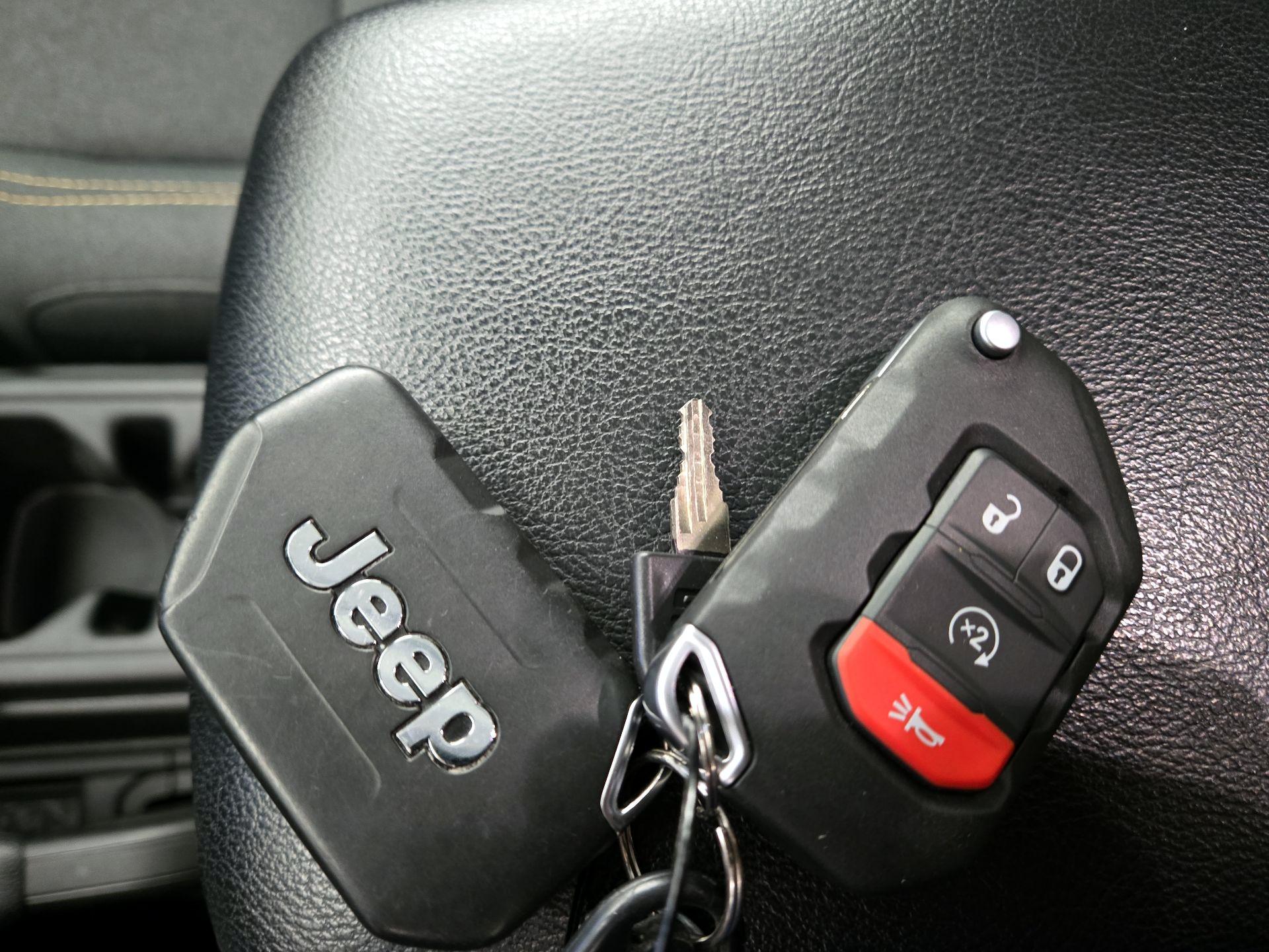 Thumbnail: 2024 Jeep Wrangler - 20