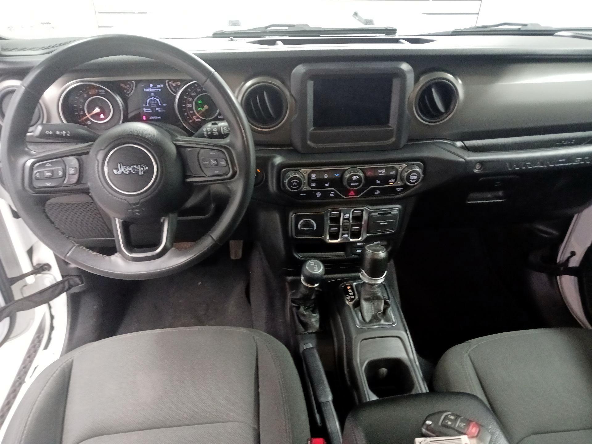 Thumbnail: 2023 Jeep Wrangler - 9