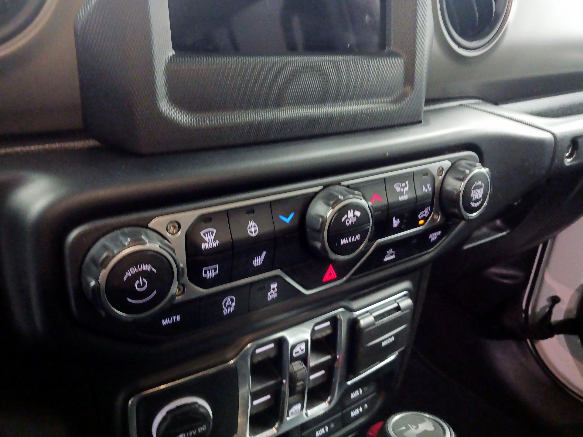 Thumbnail: 2023 Jeep Wrangler - 14