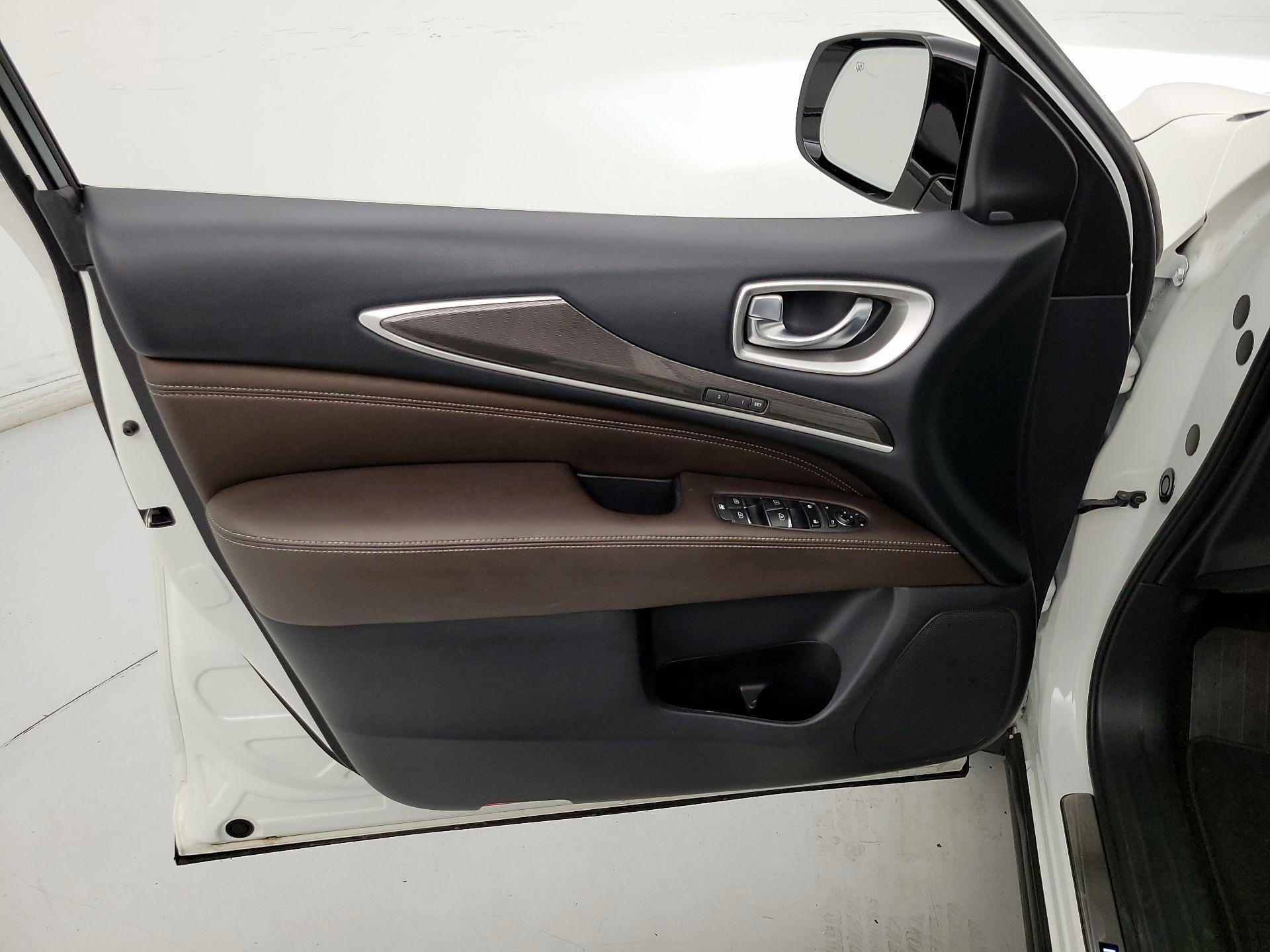 Thumbnail: 2018 INFINITI QX60 - 12