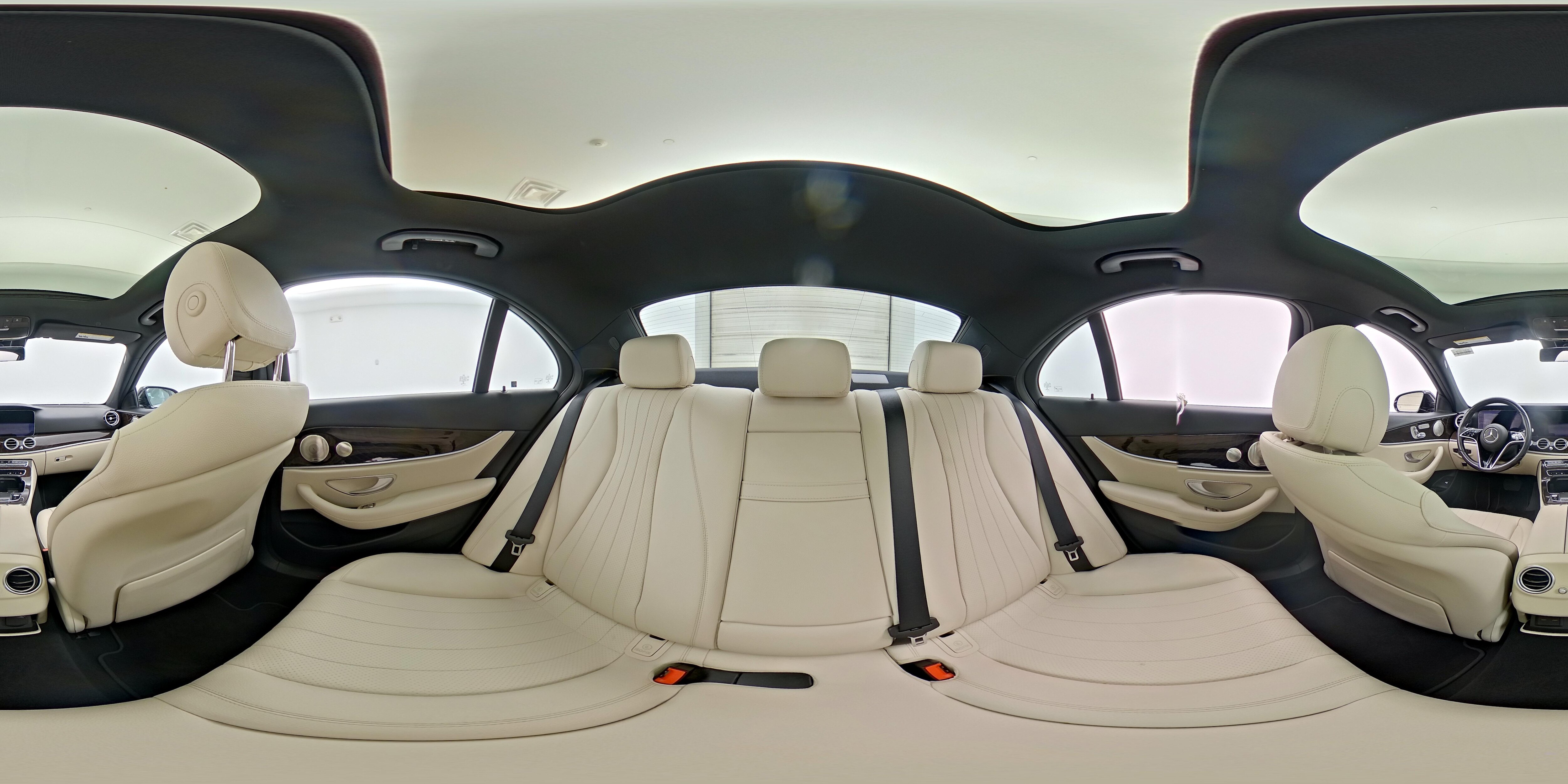 2022 Mercedes-Benz E-Class E350 - Photo 27
