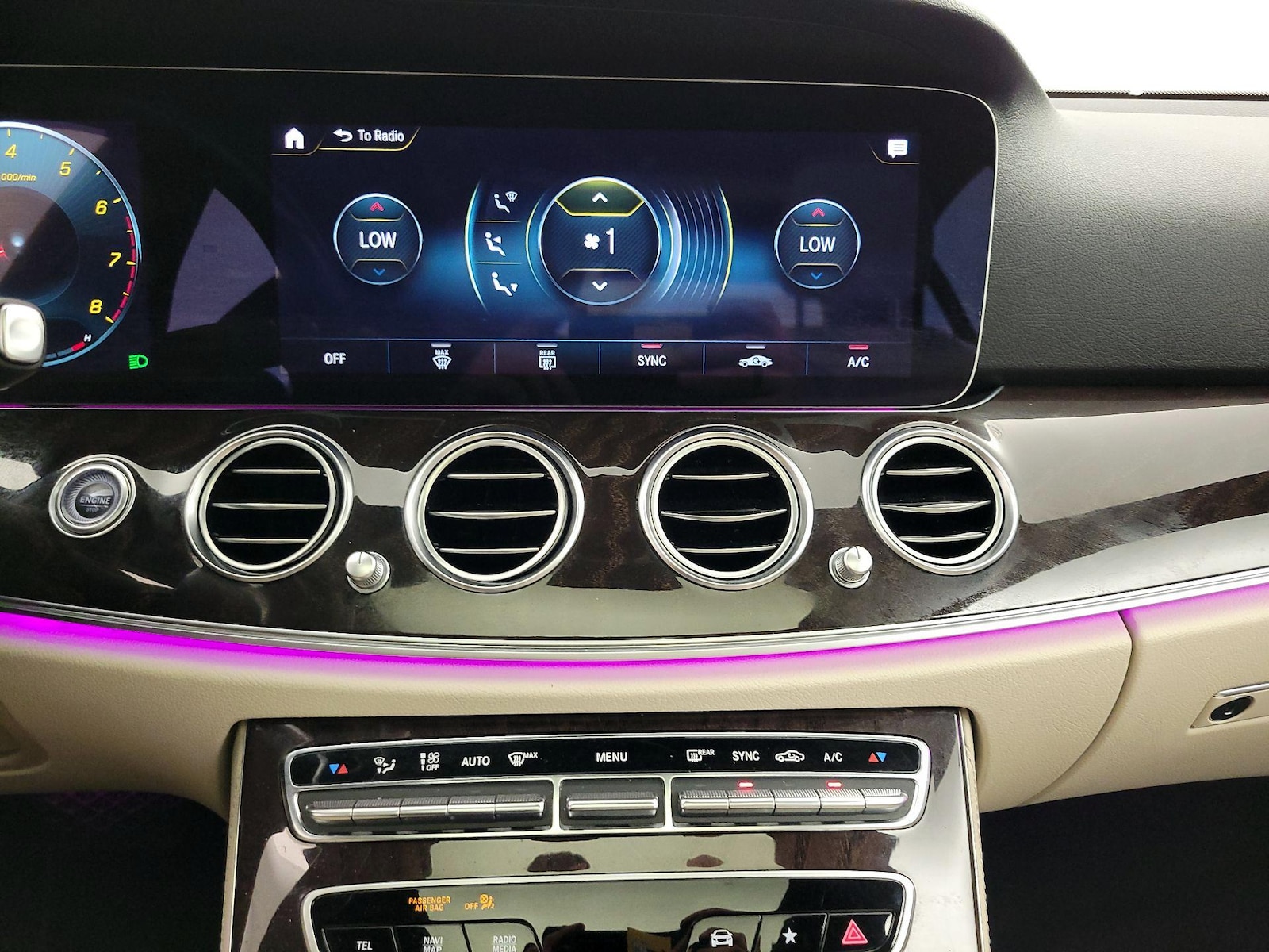 2022 Mercedes-Benz E-Class E350 - Photo 18