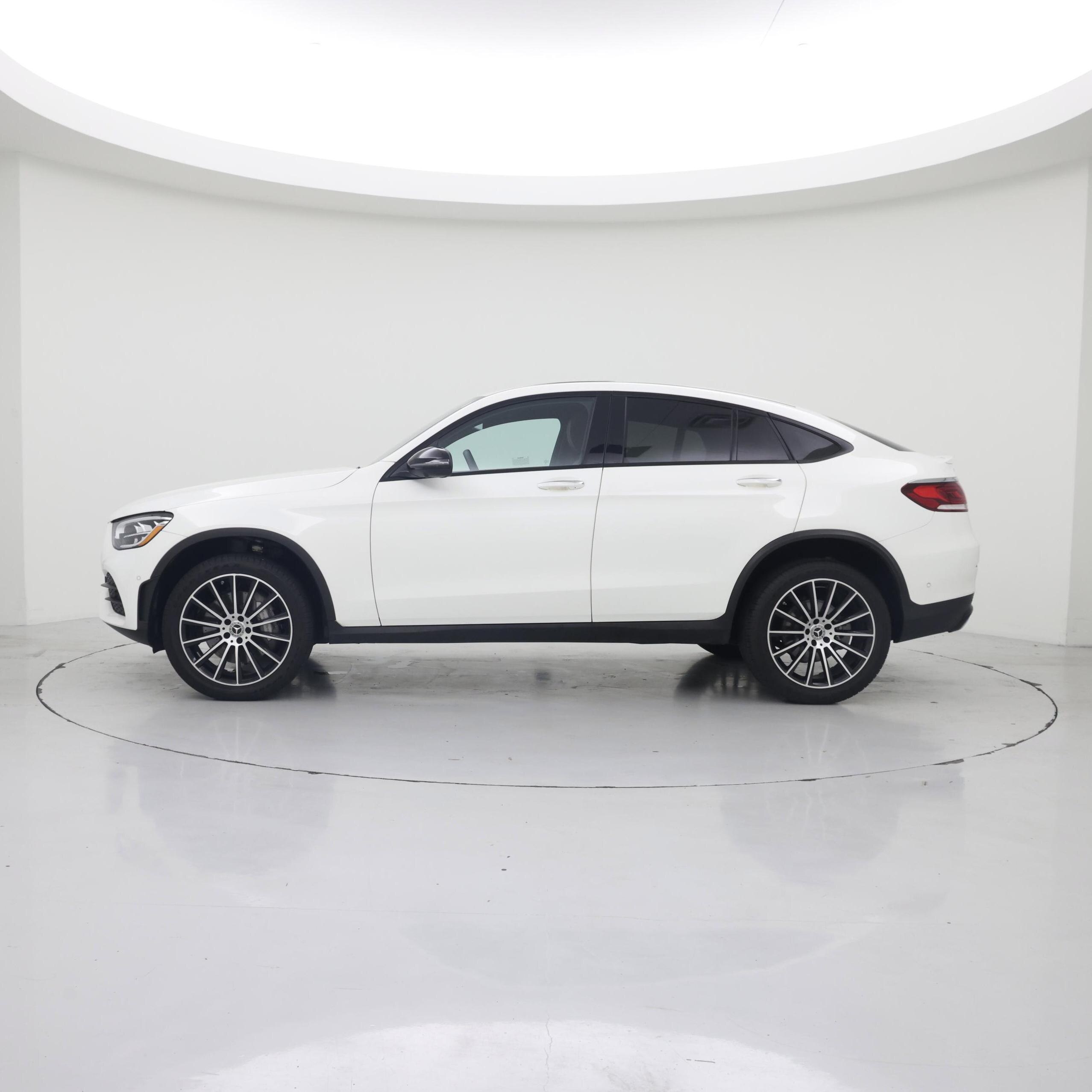Thumbnail: 2022 Mercedes-Benz GLC - 3