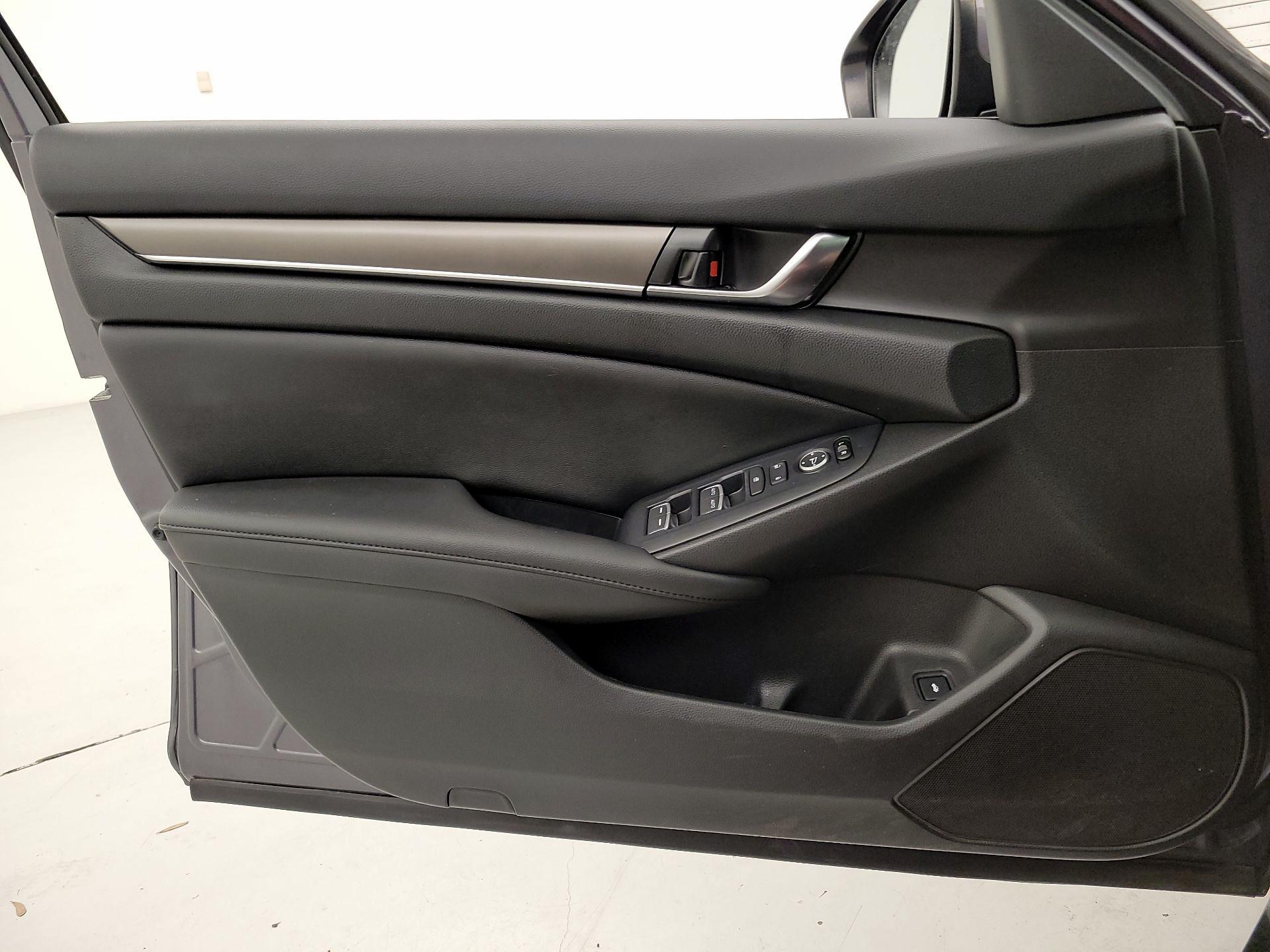 Thumbnail: 2020 Honda Accord - 12