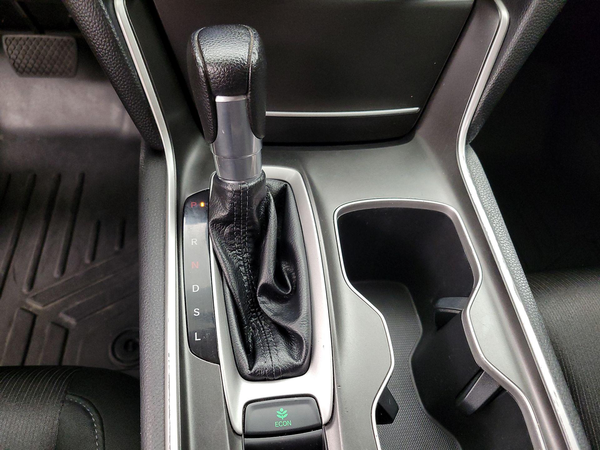 Thumbnail: 2020 Honda Accord - 17