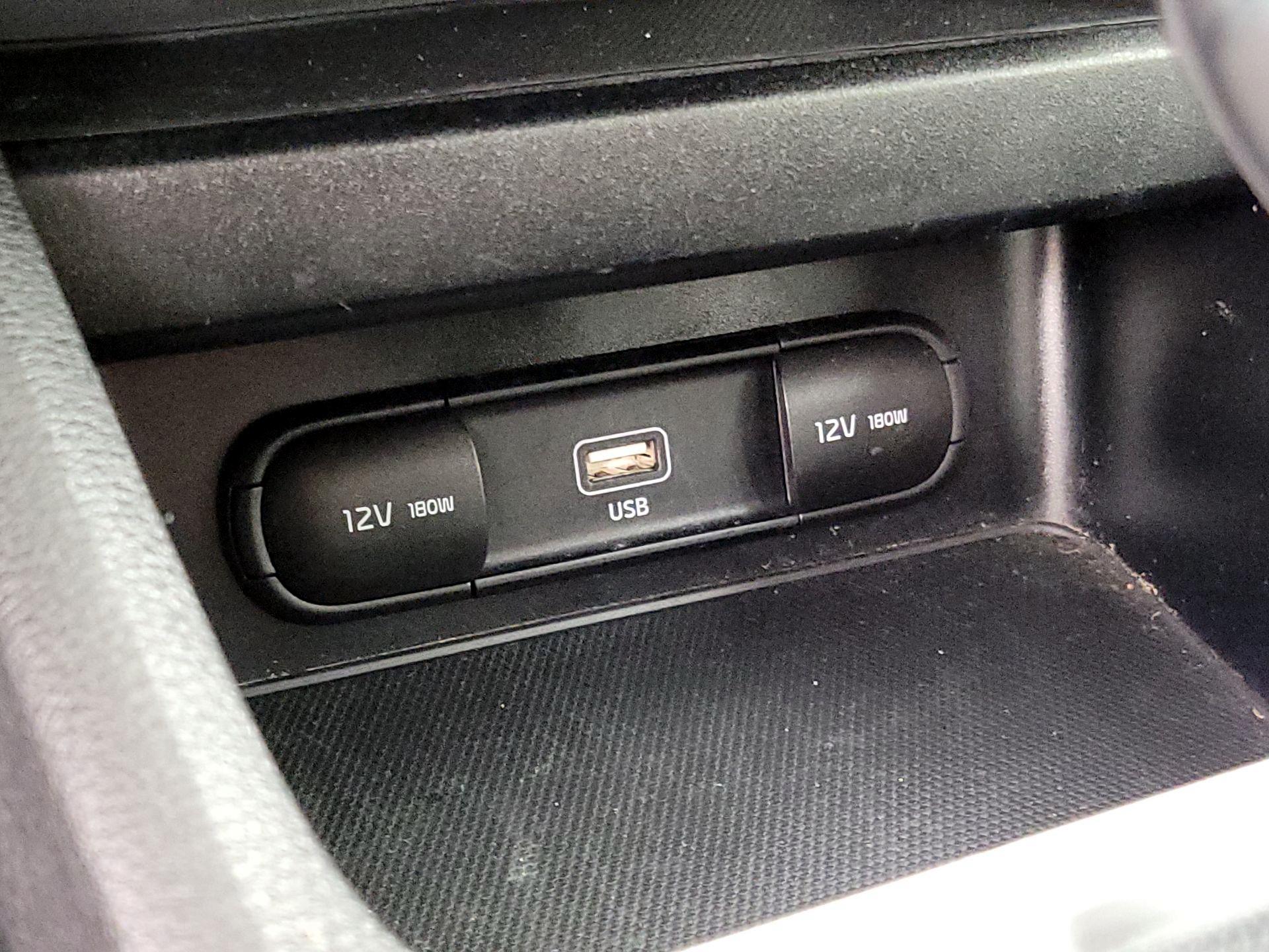 Thumbnail: 2023 Kia Forte - 18