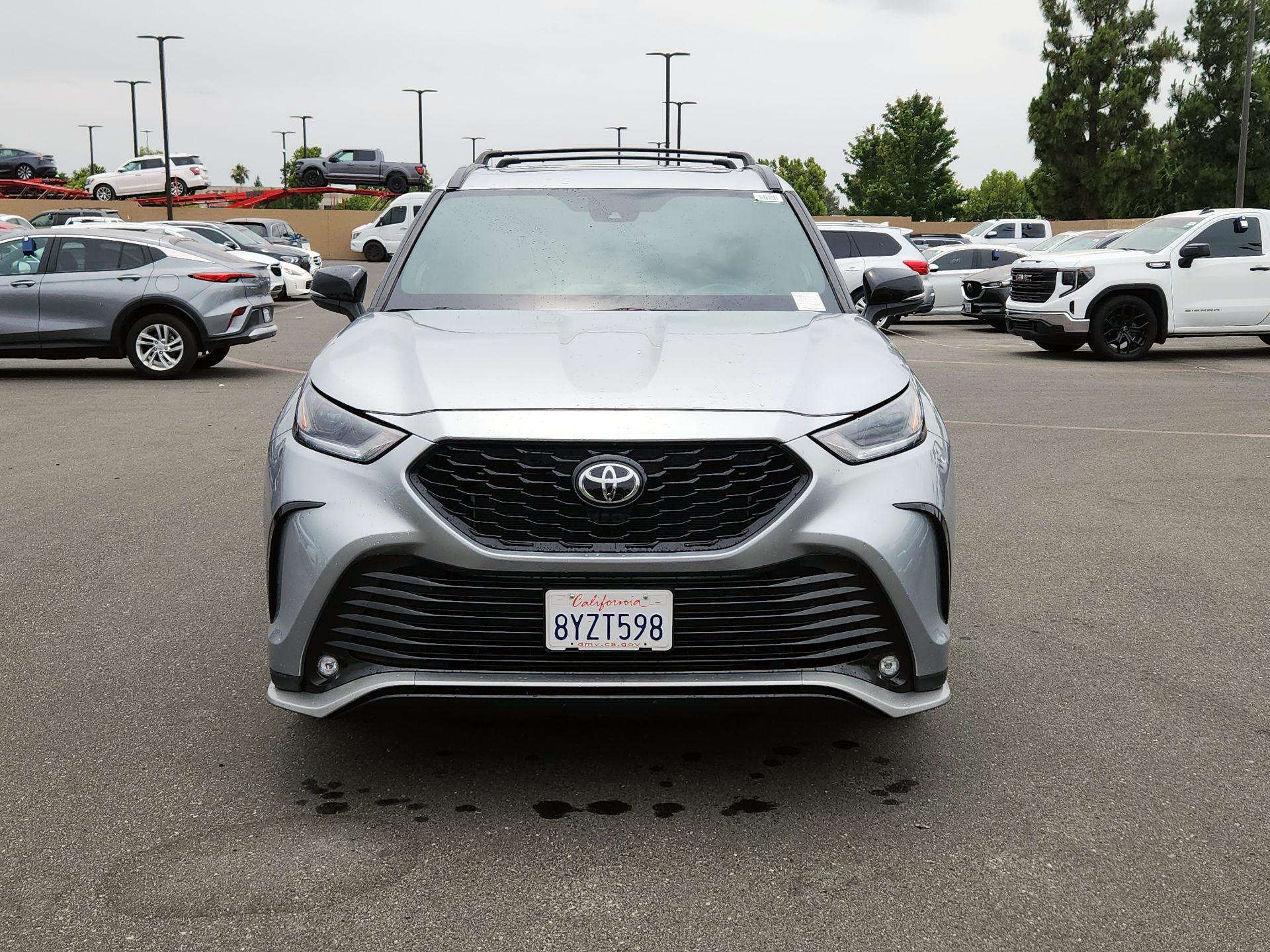 Thumbnail: 2021 Toyota Highlander - 2