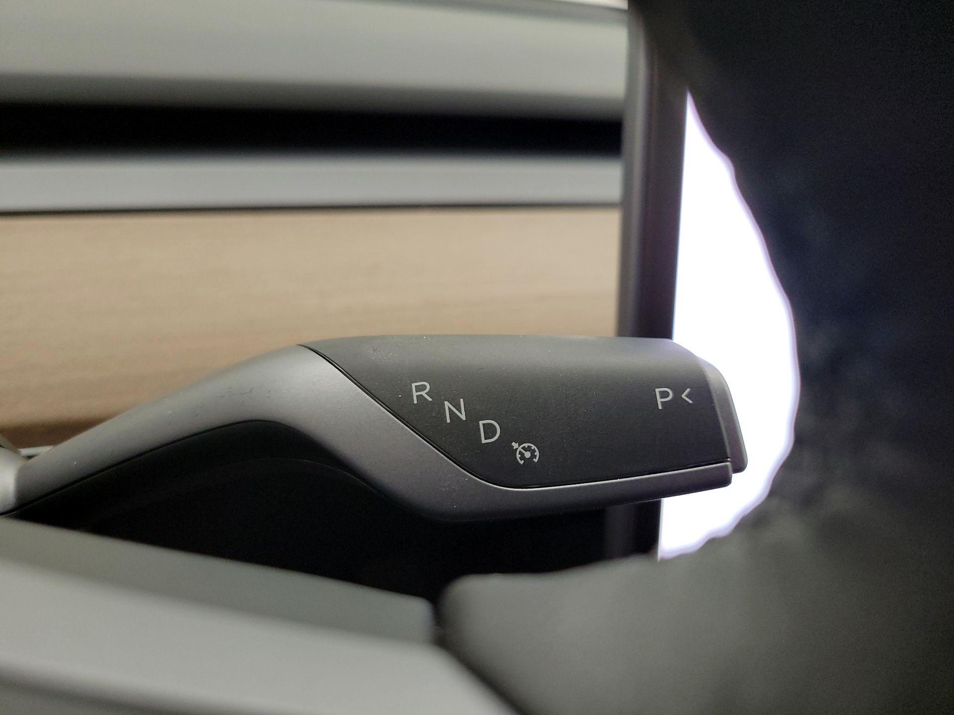 Thumbnail: 2022 Tesla Model Y - 17