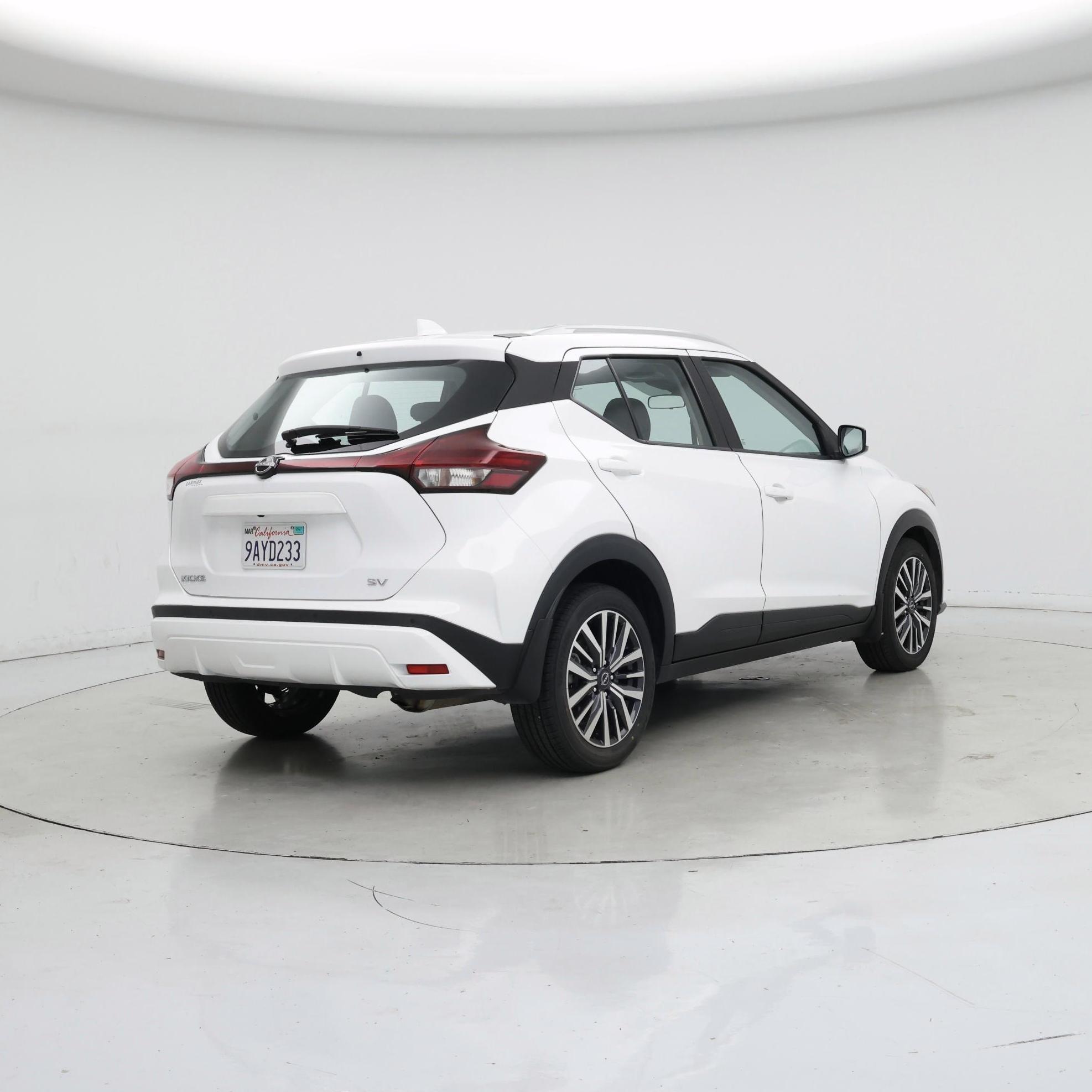 Thumbnail: 2022 Nissan Kicks - 8