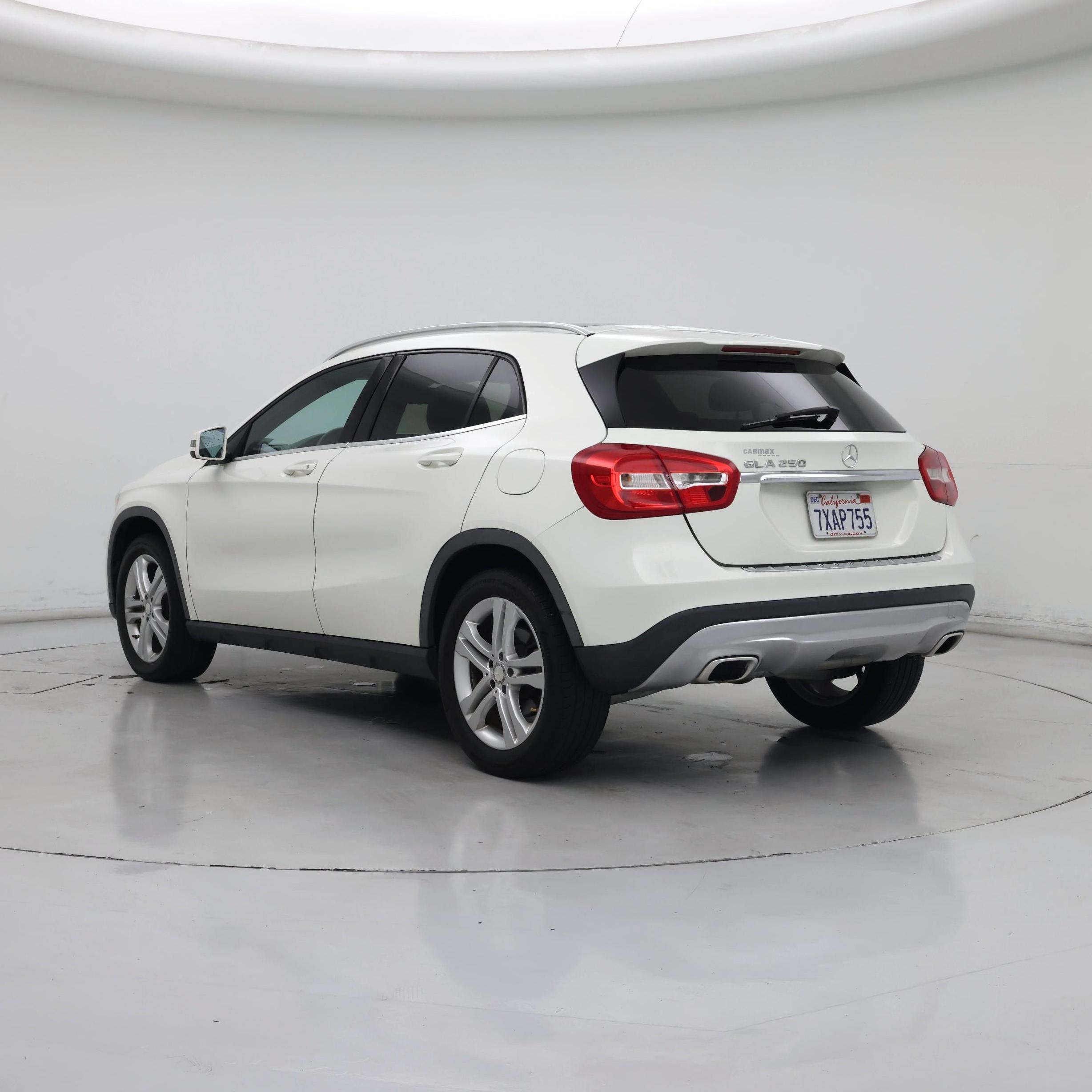 Thumbnail: 2017 Mercedes-Benz GLA - 2