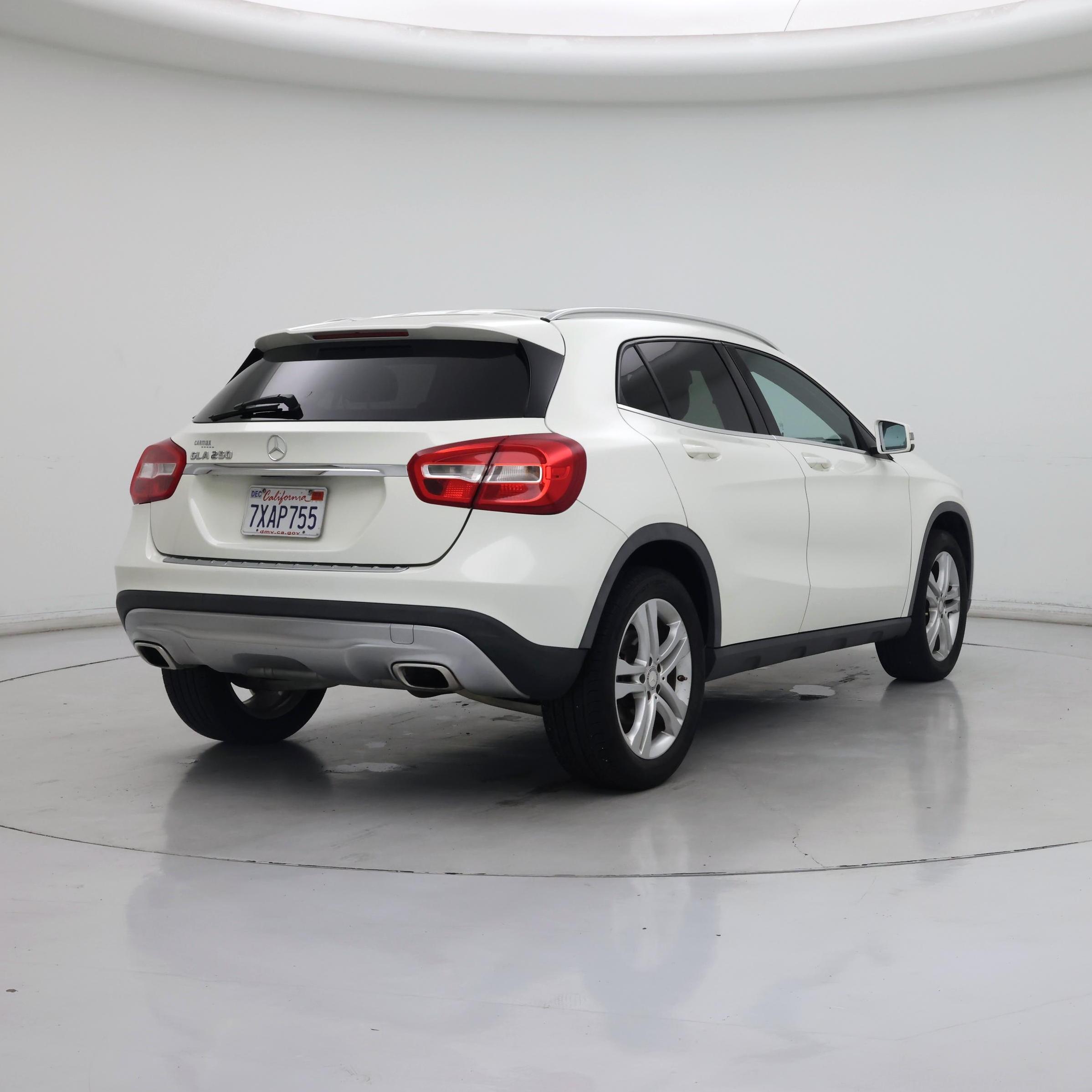 Thumbnail: 2017 Mercedes-Benz GLA - 8