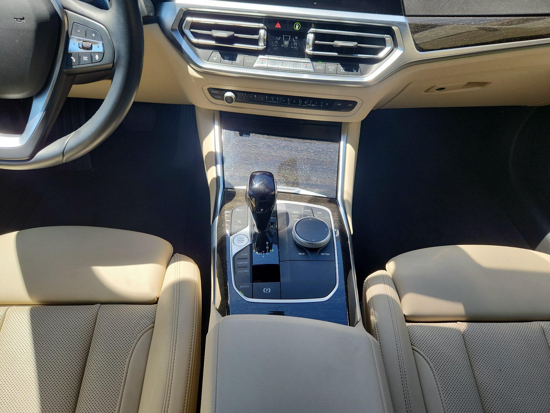 Thumbnail: 2022 BMW 3 Series - 16