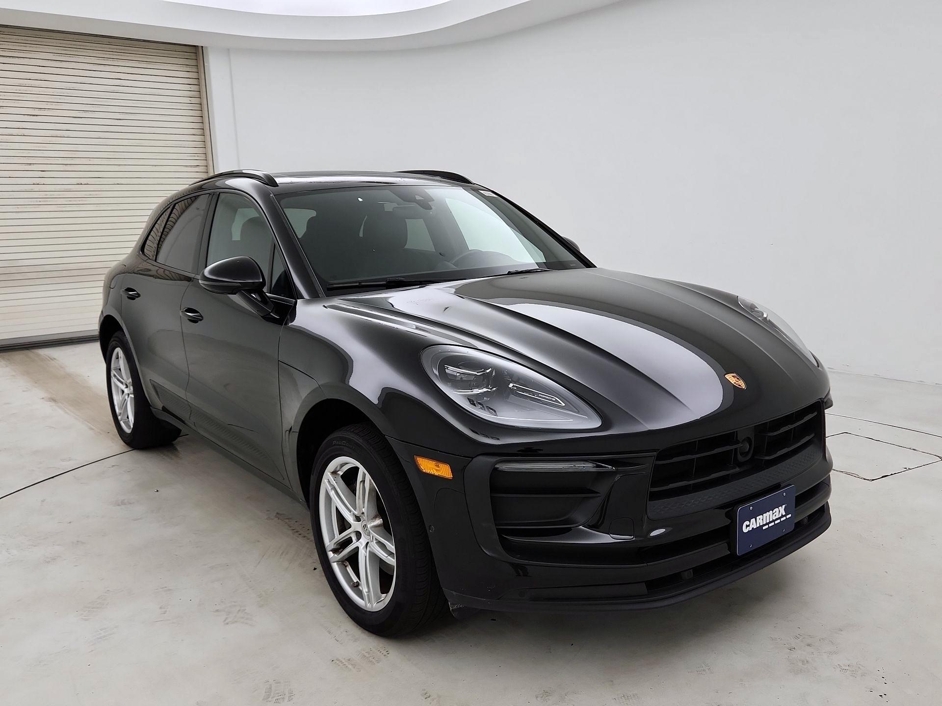 Thumbnail: 2023 Porsche Macan - 1