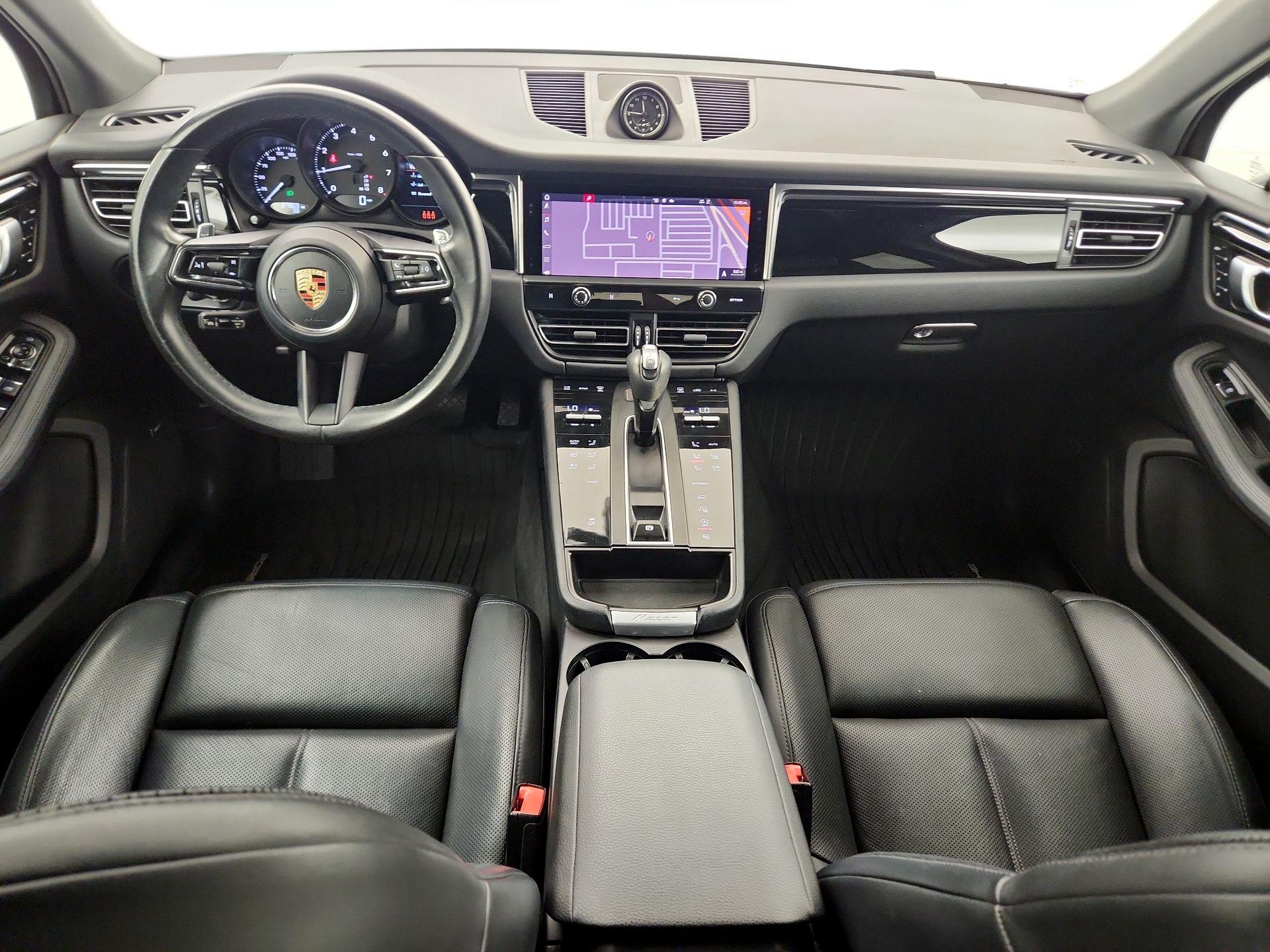 Thumbnail: 2023 Porsche Macan - 8