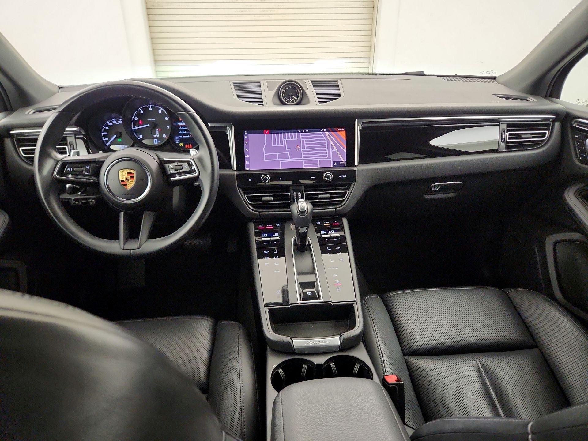 Thumbnail: 2022 Porsche Macan - 8