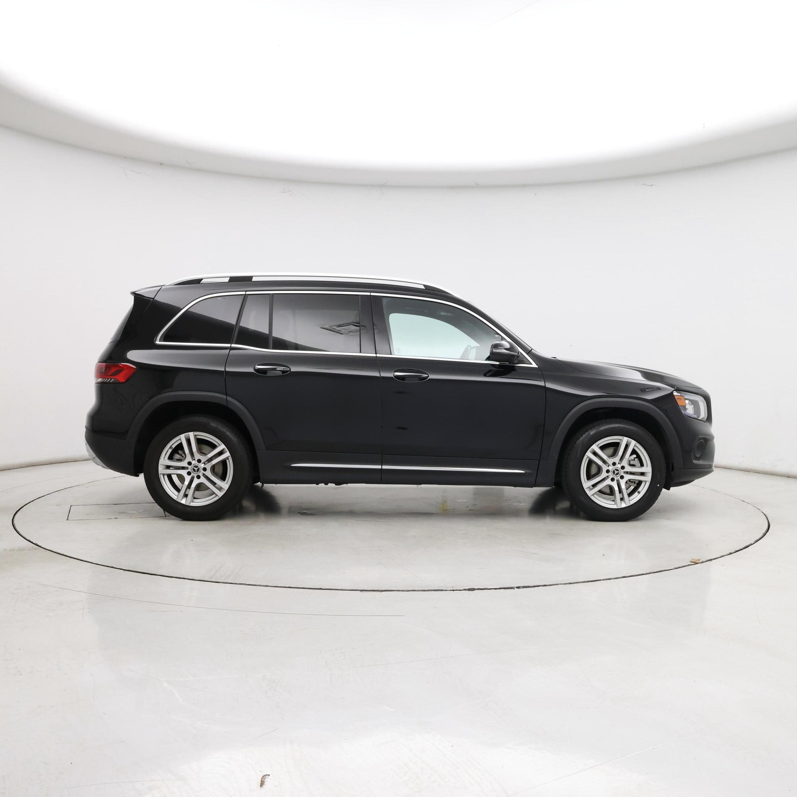 Thumbnail: 2023 Mercedes-Benz GLB - 7