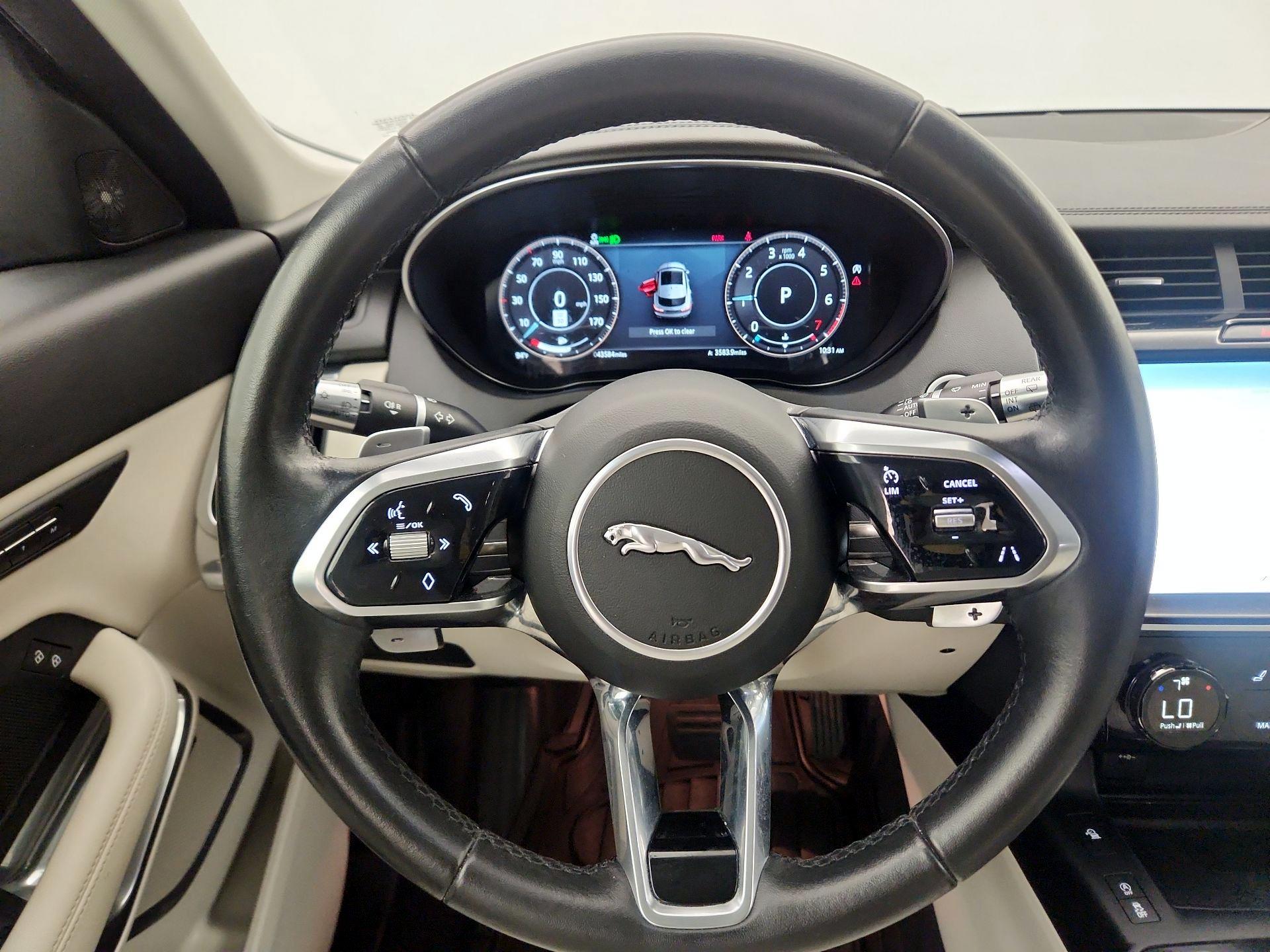 Thumbnail: 2022 Jaguar E-Pace - 10