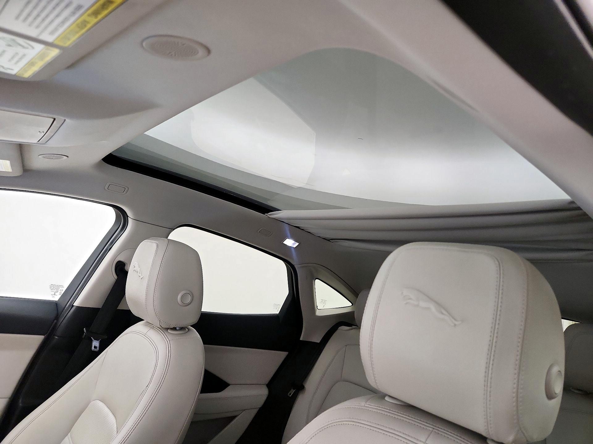 Thumbnail: 2022 Jaguar E-Pace - 20