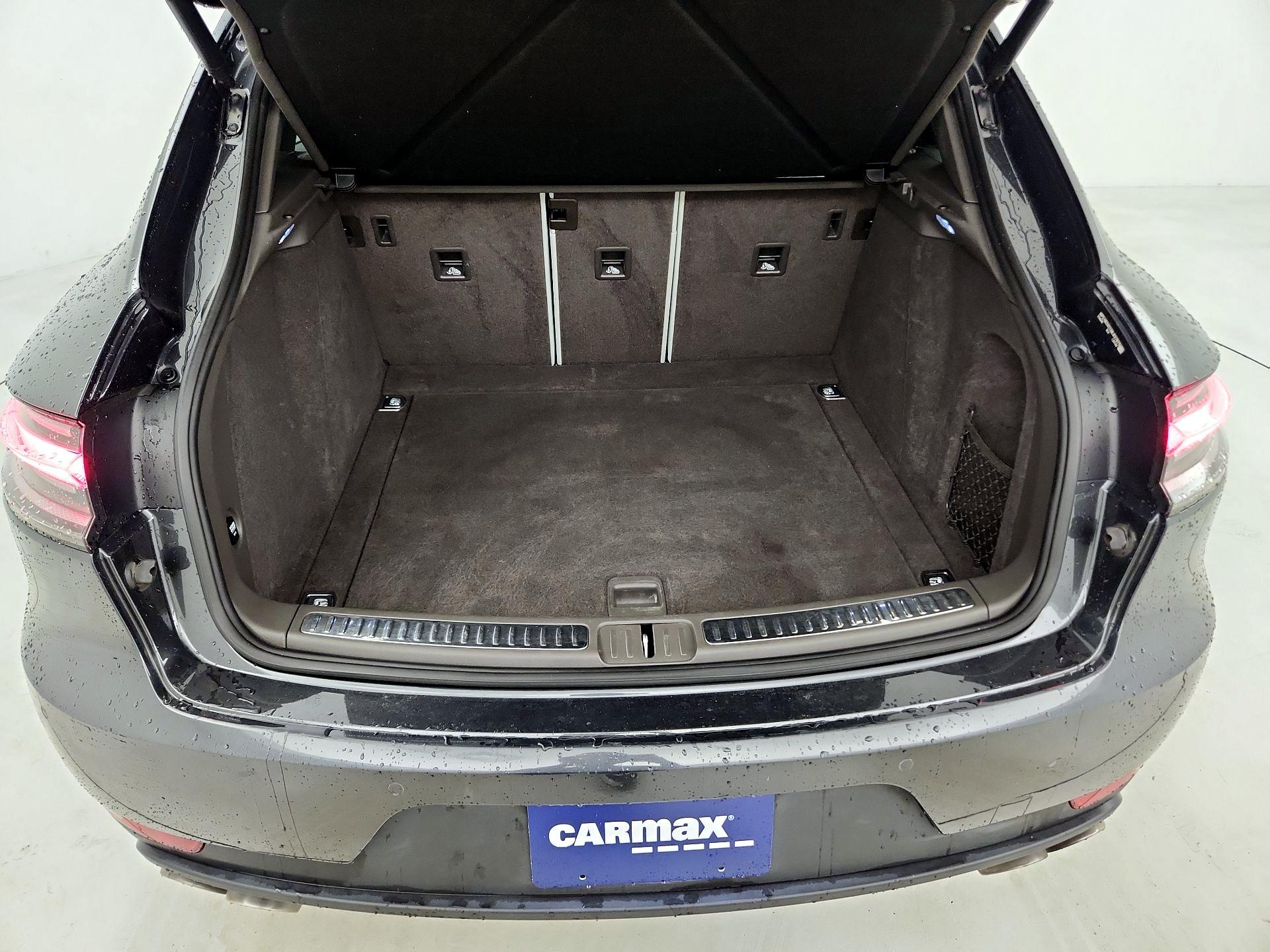 Thumbnail: 2021 Porsche Macan - 20