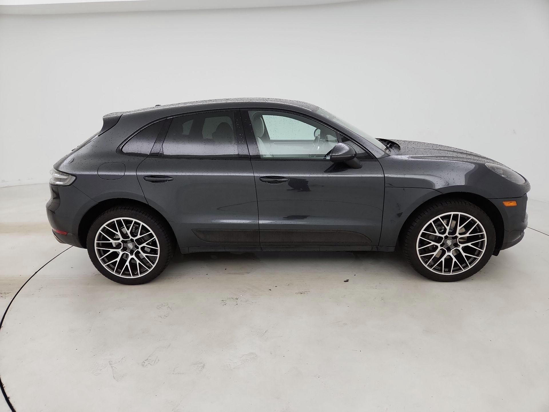 Thumbnail: 2021 Porsche Macan - 4