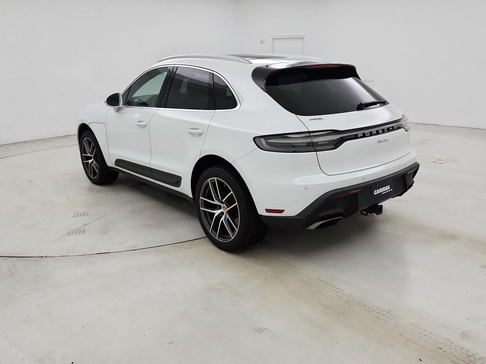Thumbnail: 2022 Porsche Macan - 7