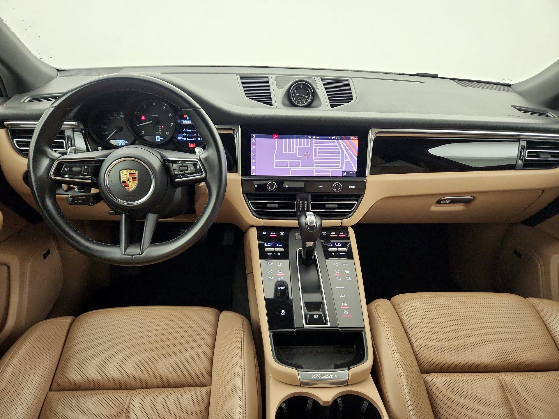 Thumbnail: 2022 Porsche Macan - 8