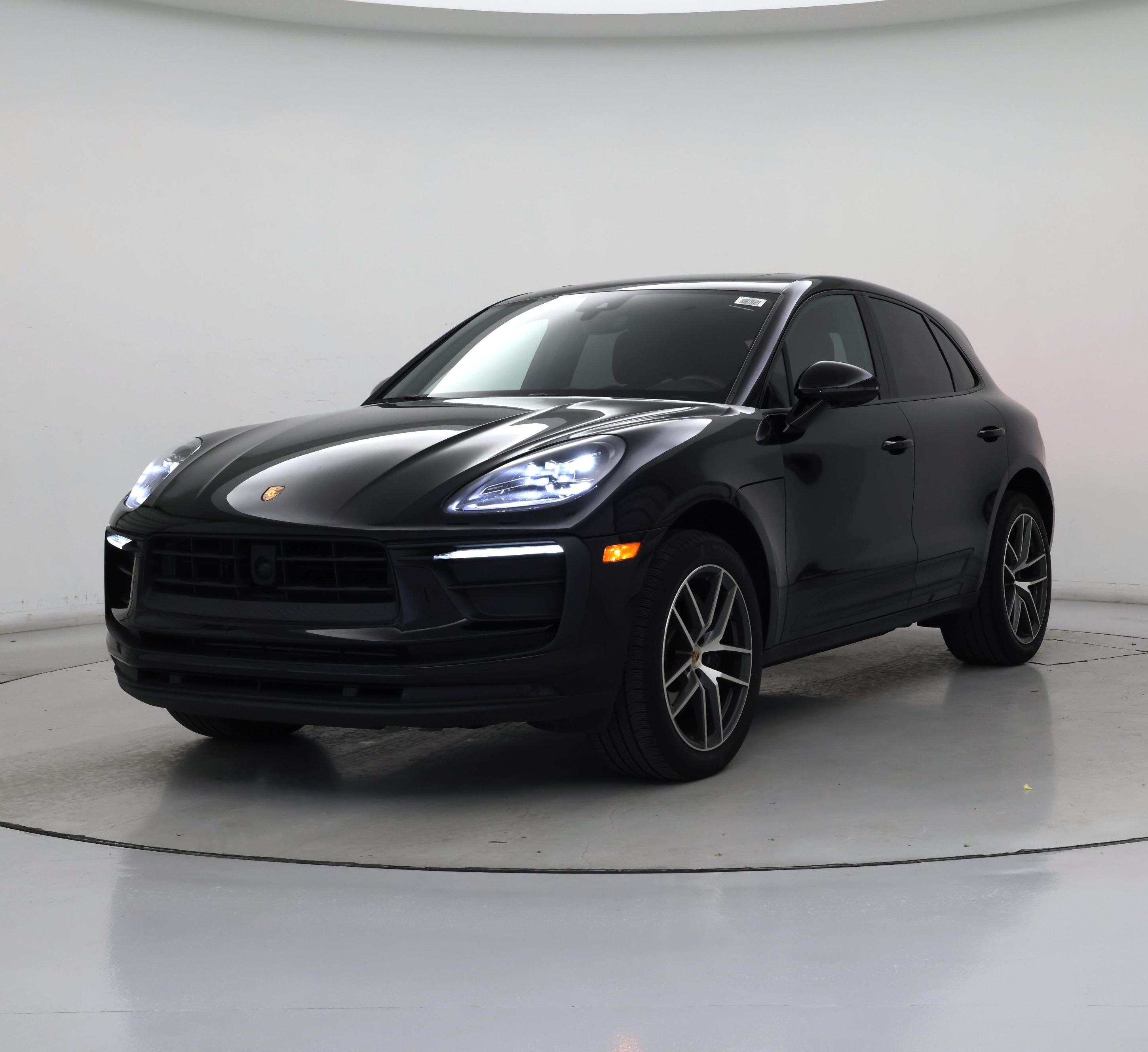 Thumbnail: 2023 Porsche Macan - 4