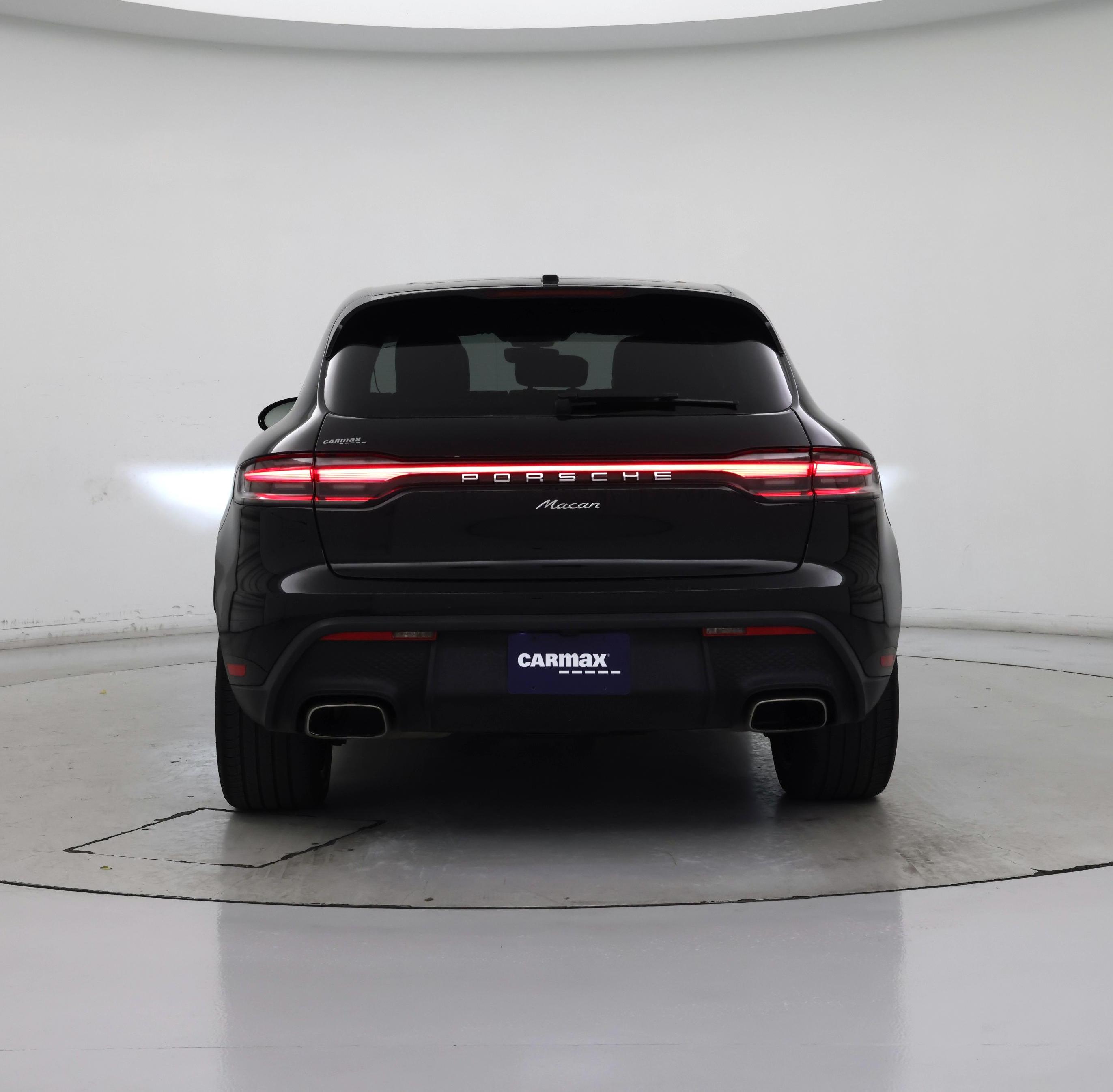 Thumbnail: 2023 Porsche Macan - 6